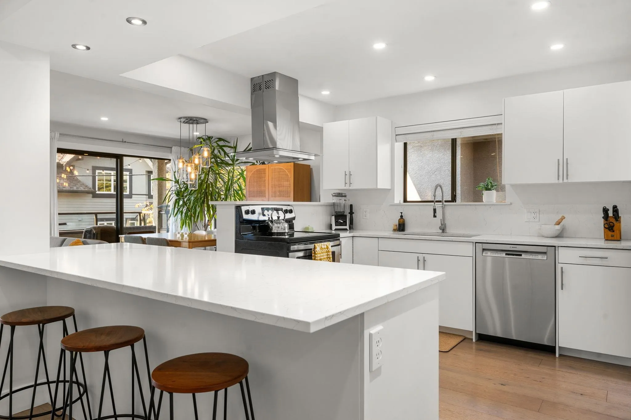 2133 St George's Avenue #19