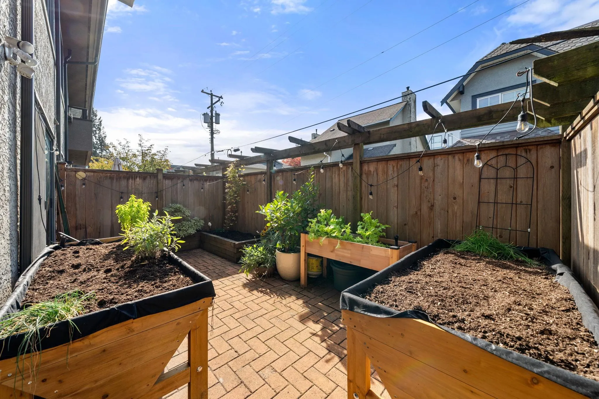 2133 St George's Avenue #19