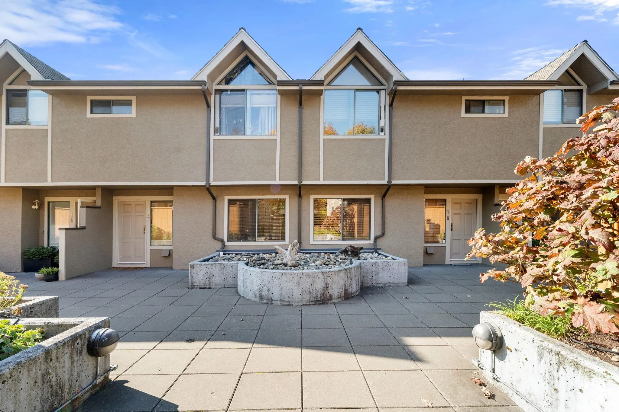 2133 St George's Avenue #19
