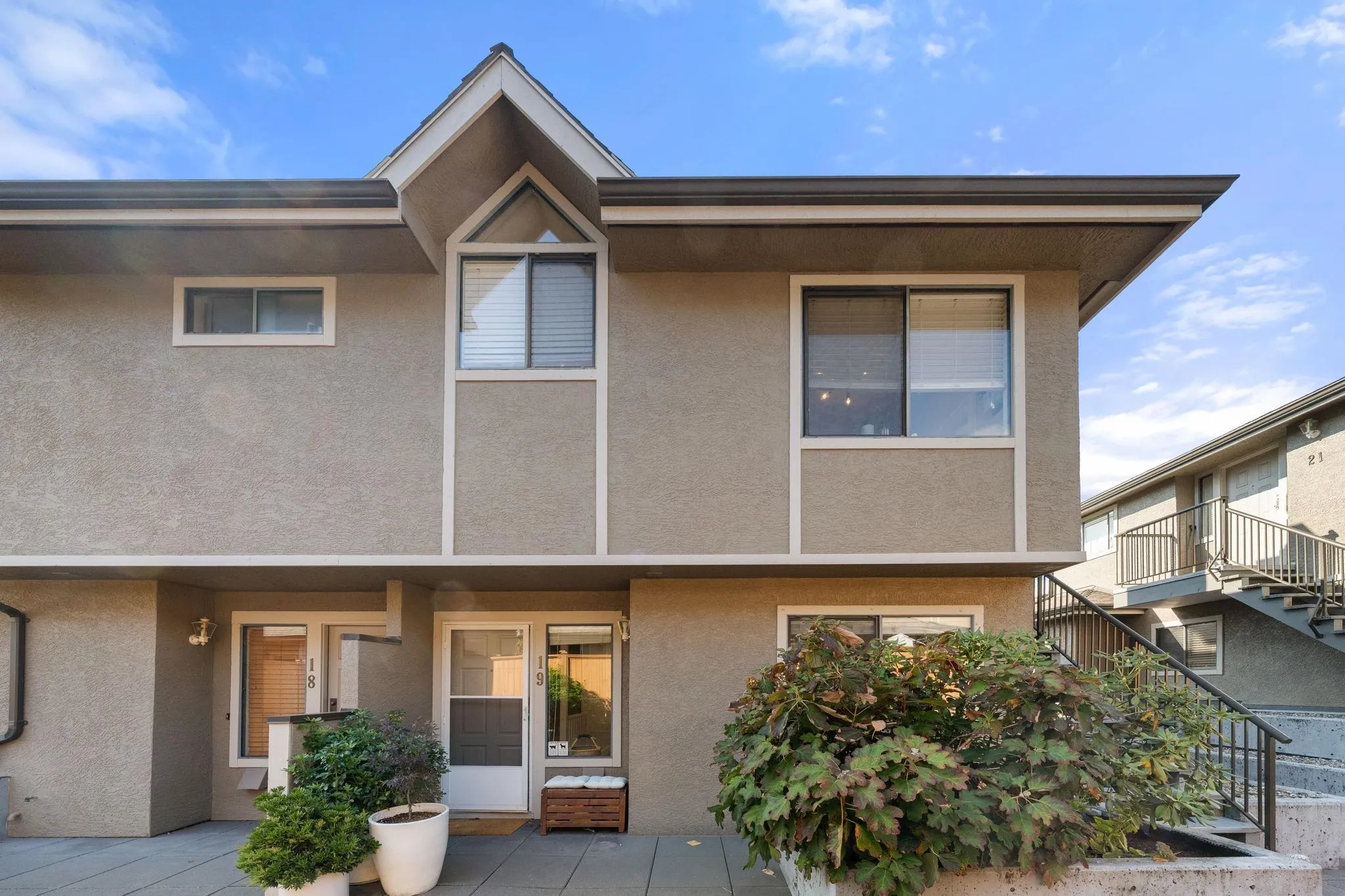 2133 St George's Avenue #19