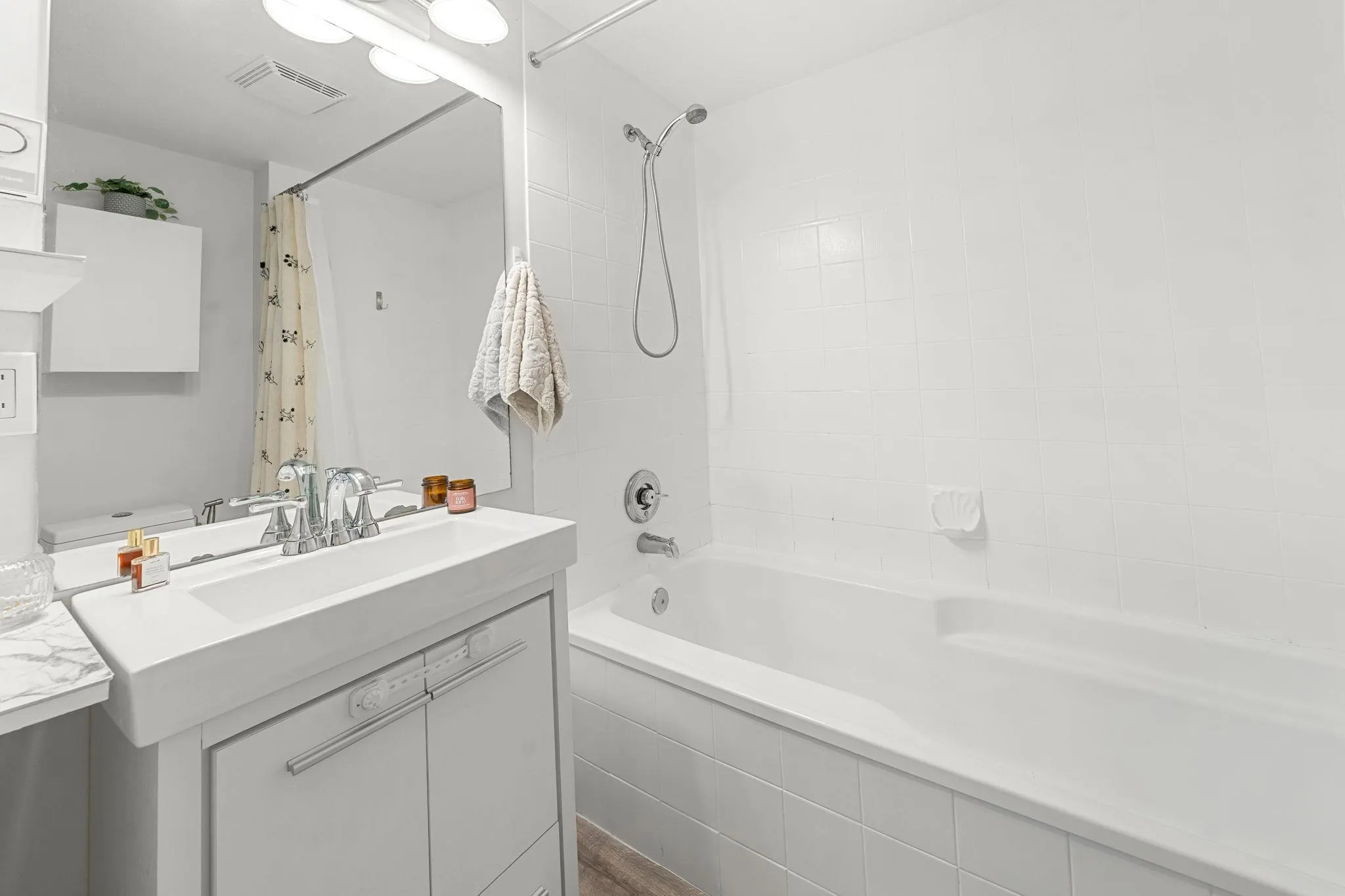 2133 St George's Avenue #19