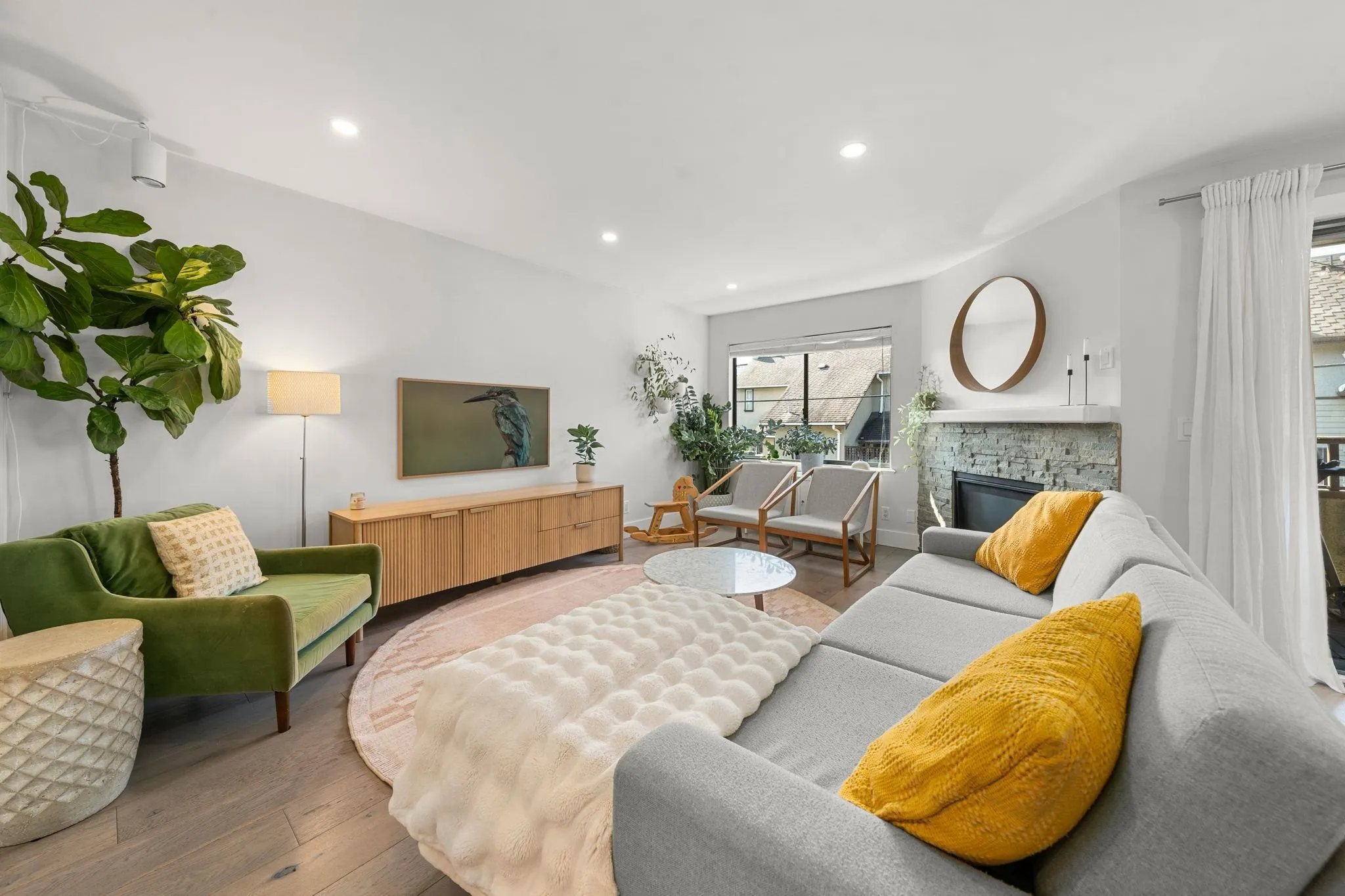 2133 St George's Avenue #19