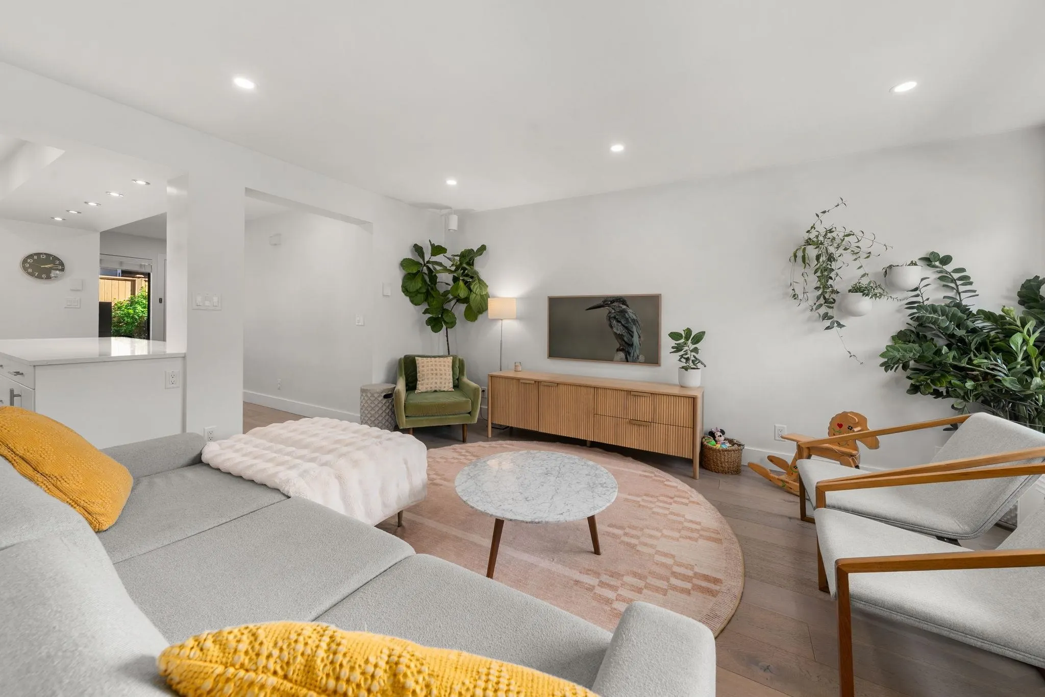 2133 St George's Avenue #19