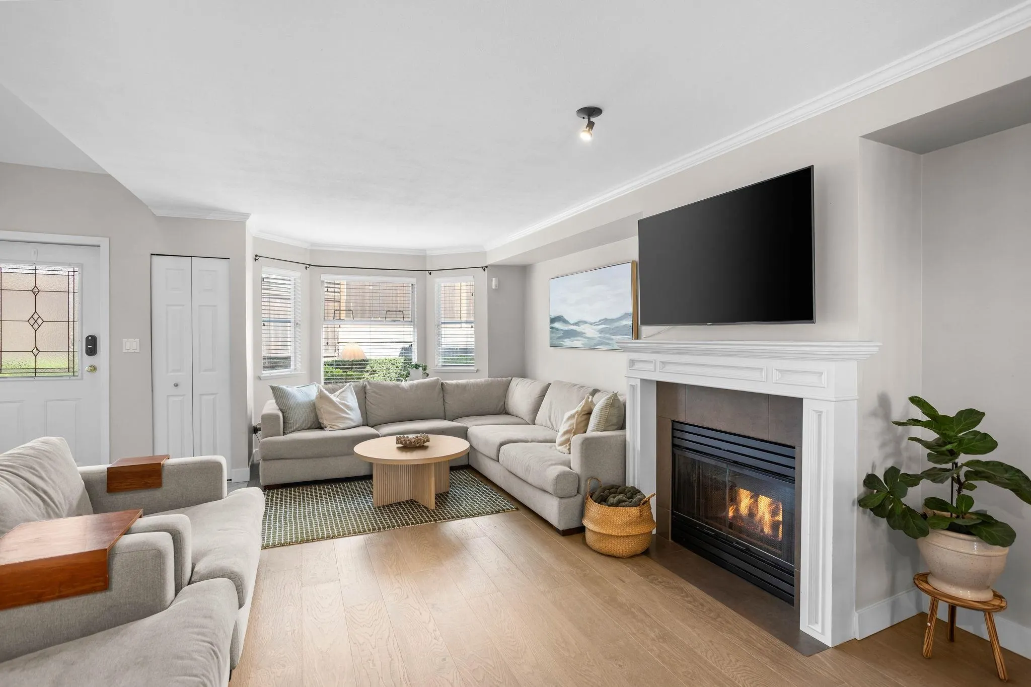 245 E 5th Street #7