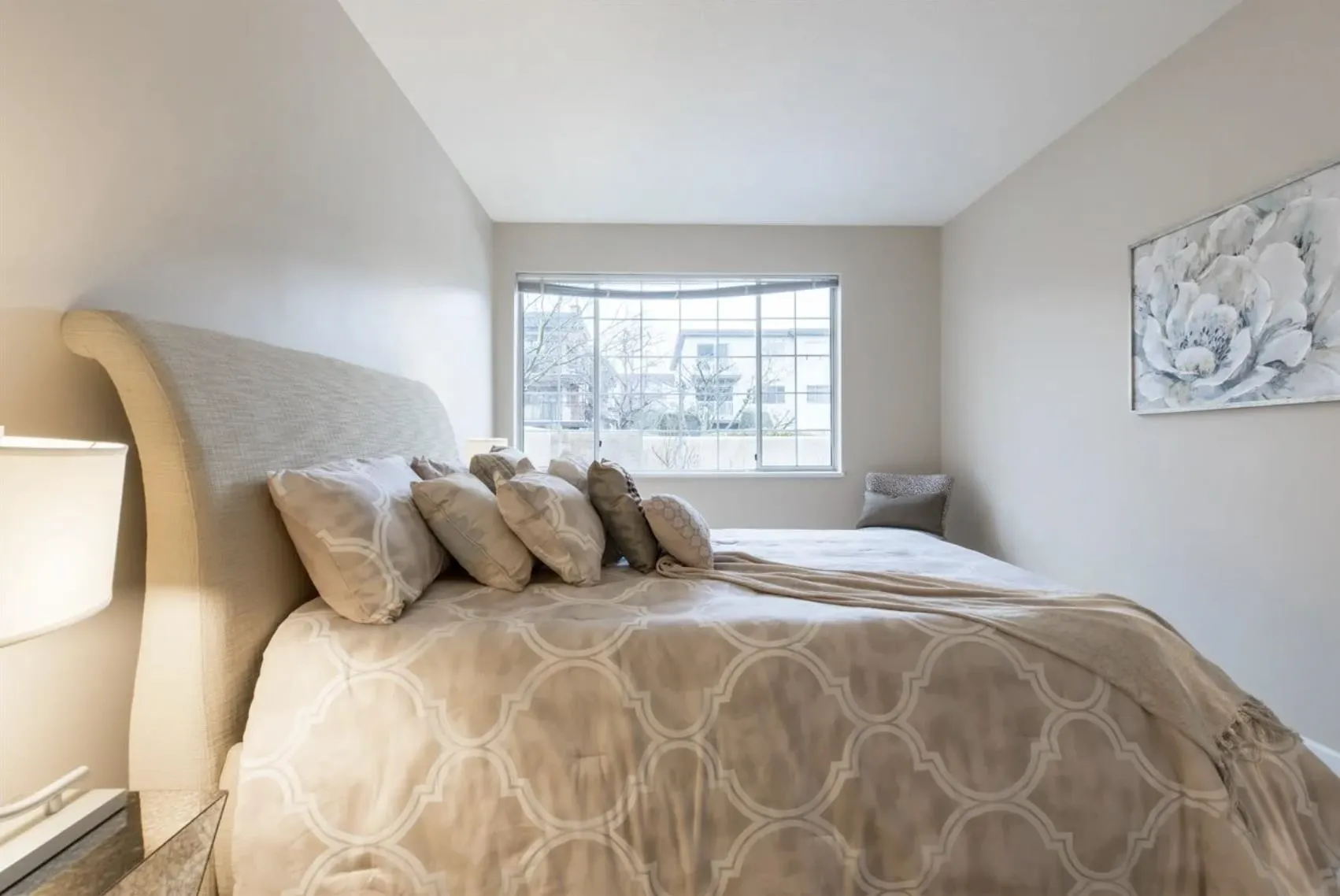 125 W 18th Street #106