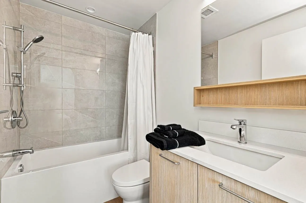 1529 Oxford Street #608