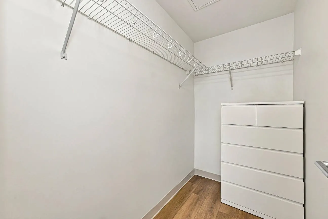 1529 Oxford Street #608