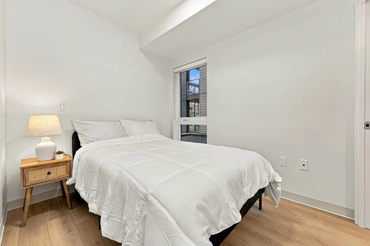 1529 Oxford #225