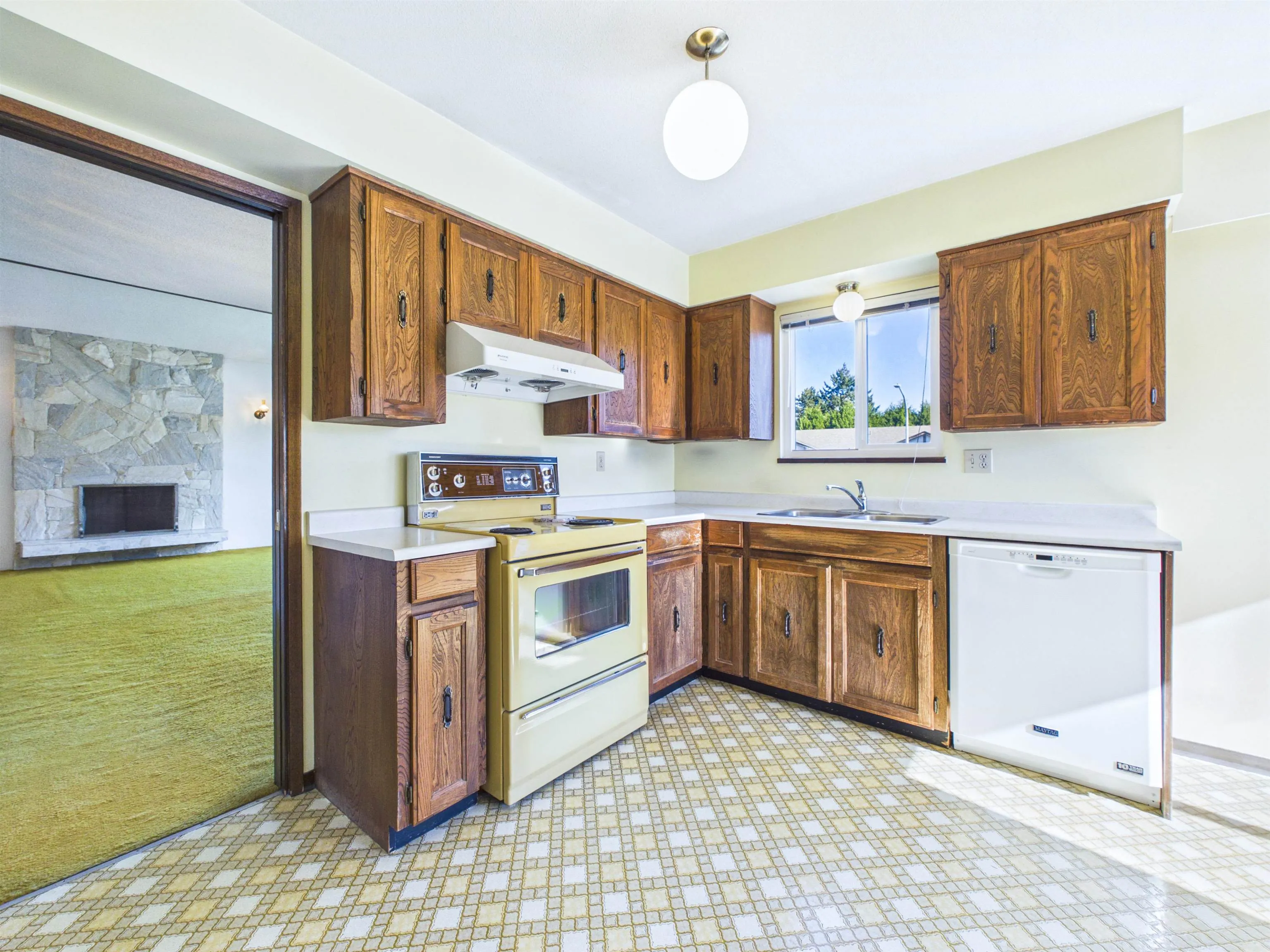8420 Demorest Drive