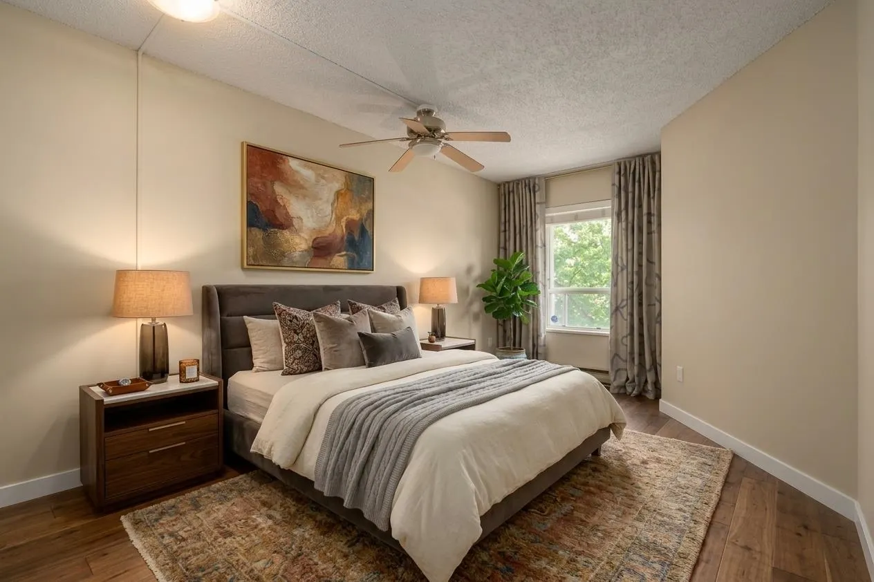910 W 8th Avenue #108