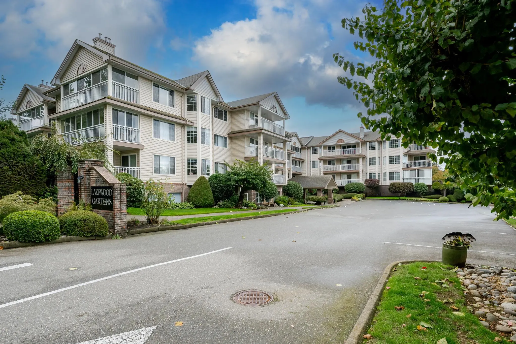 2491 Gladwin Road #102