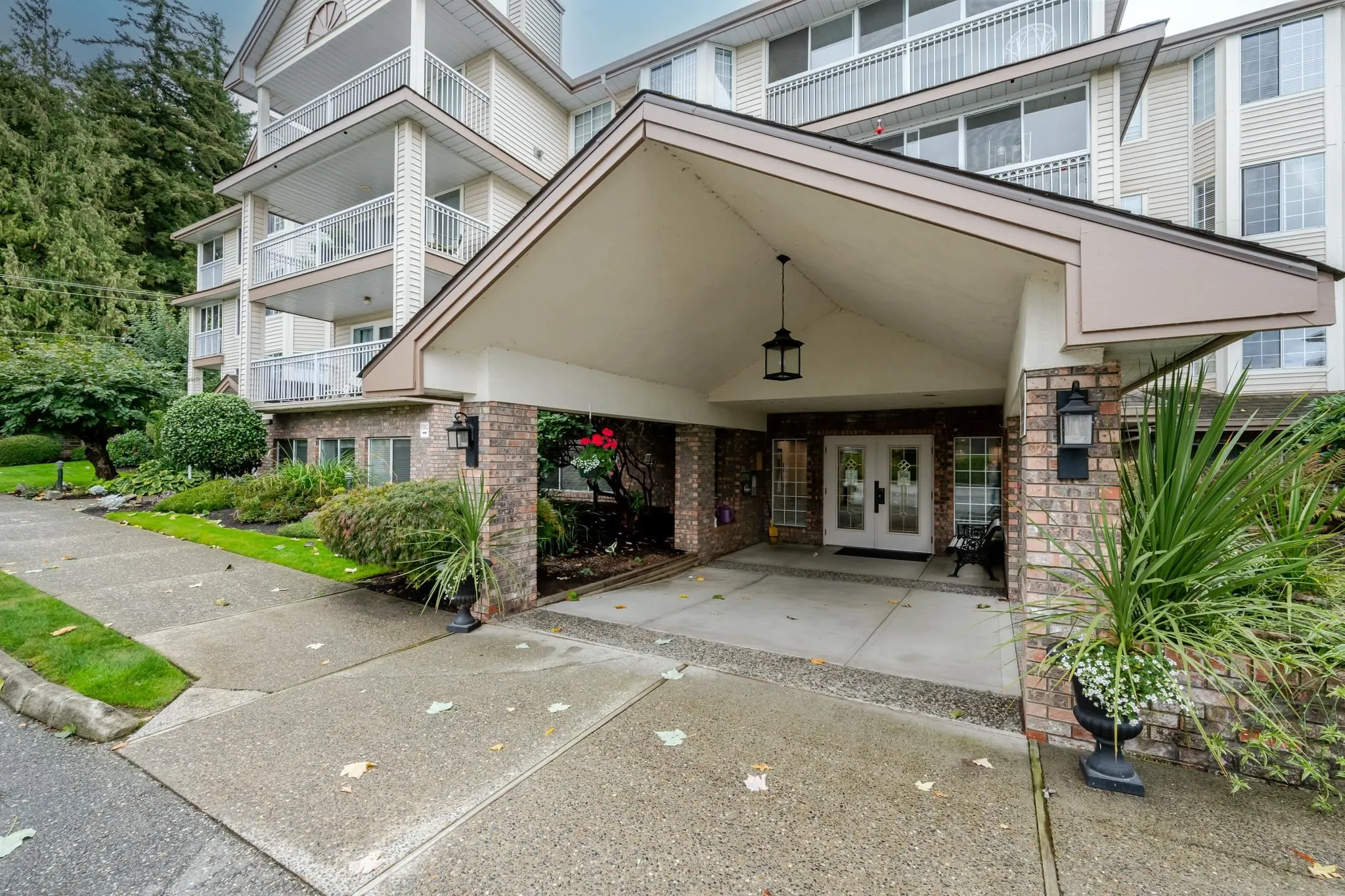 2491 Gladwin Road #102