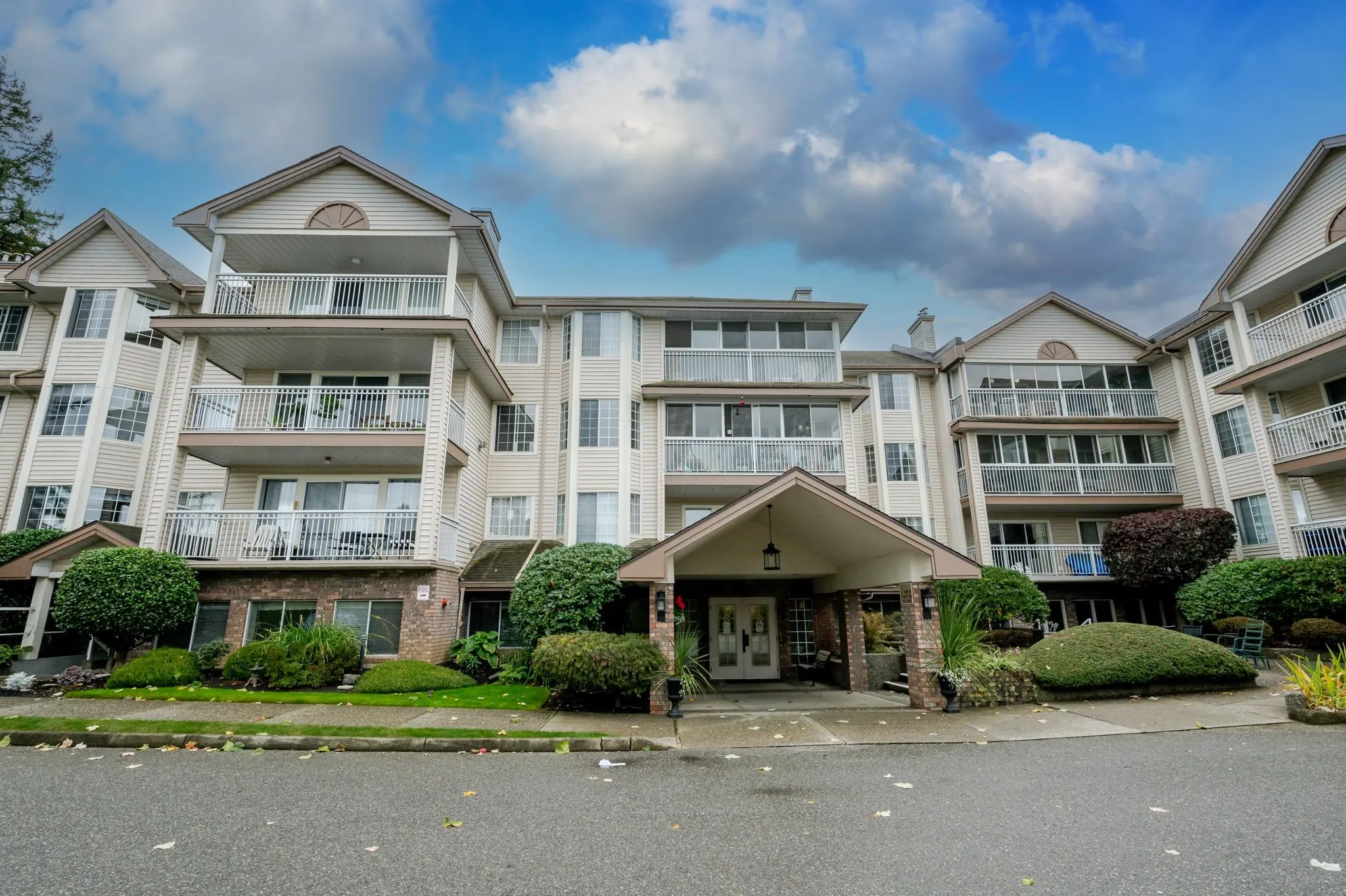 2491 Gladwin Road #102