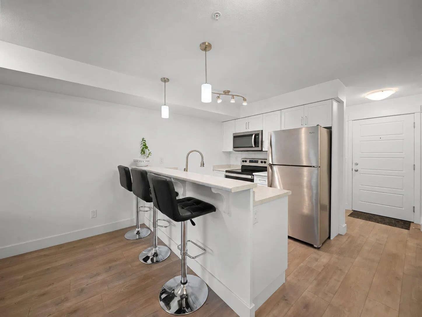 30515 Cardinal Avenue #213