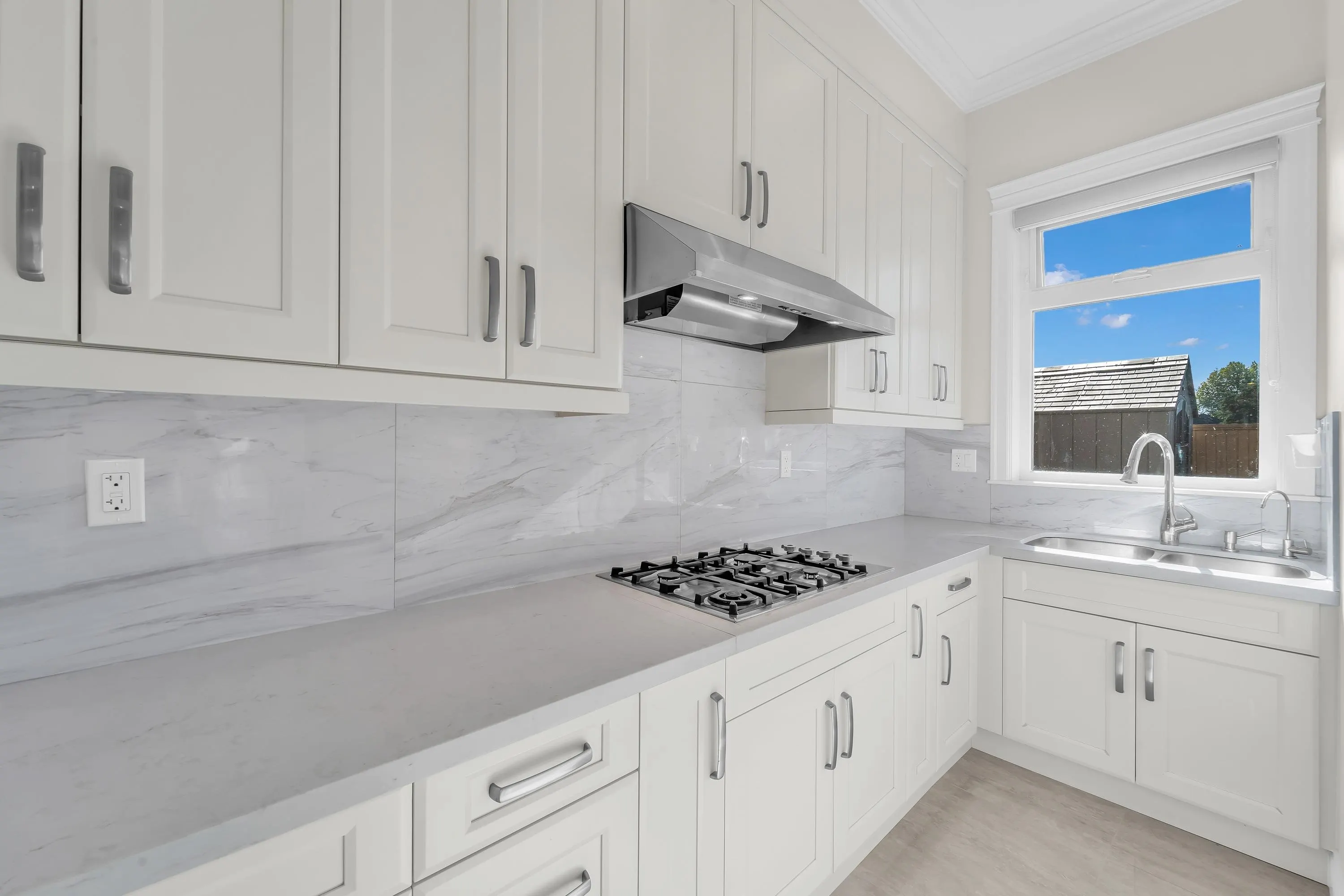 8180 Osgoode Drive