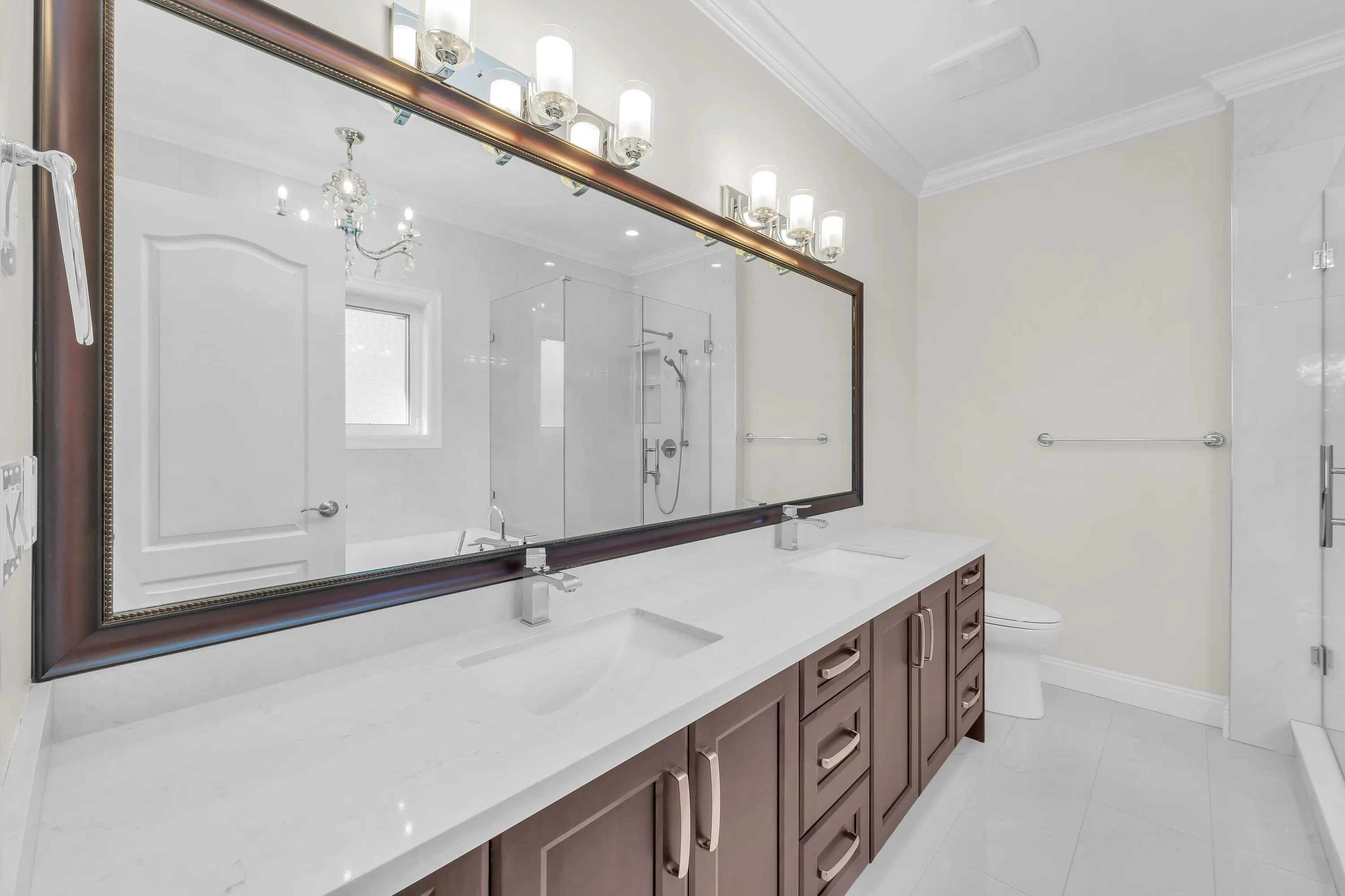 8180 Osgoode Drive