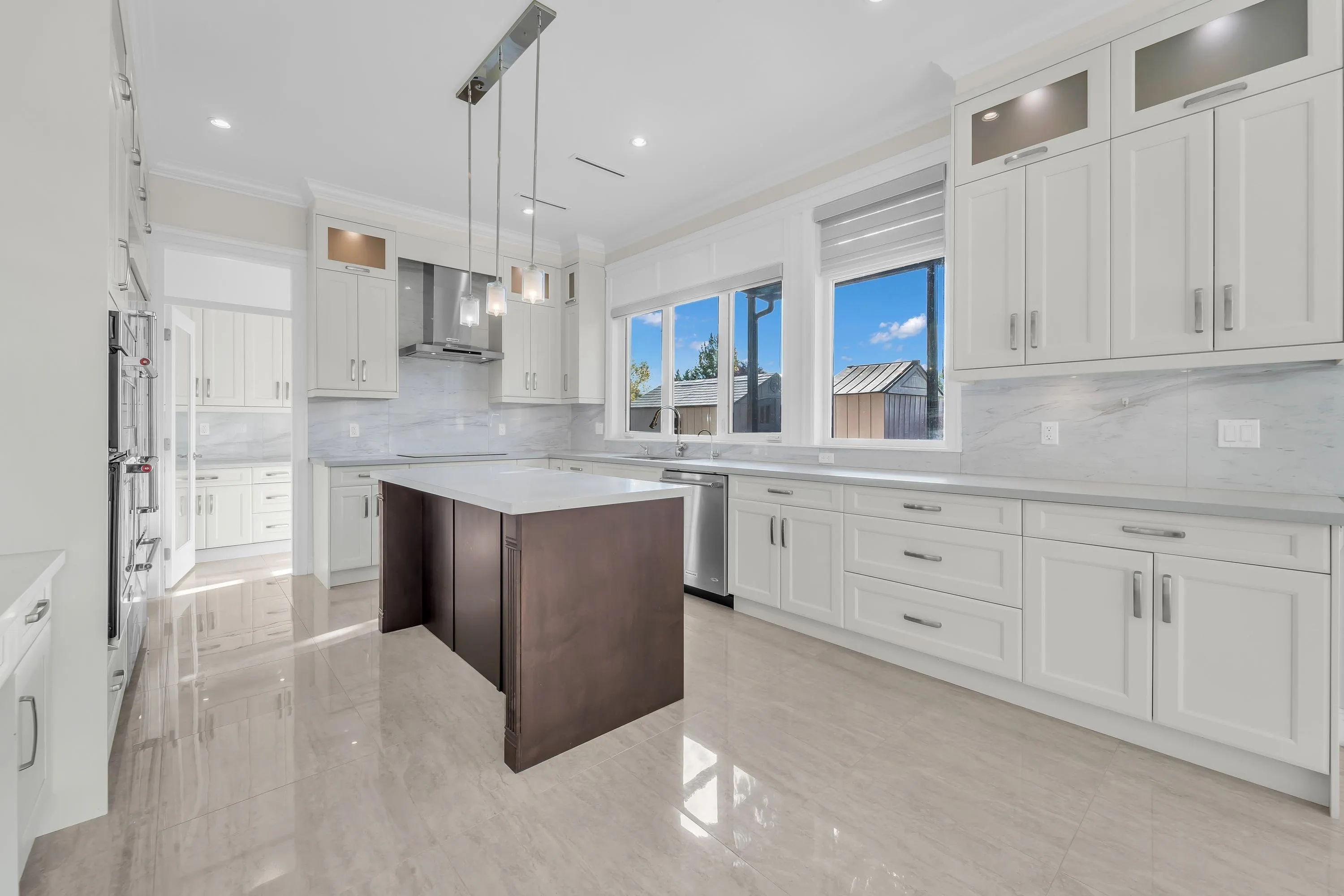 8180 Osgoode Drive