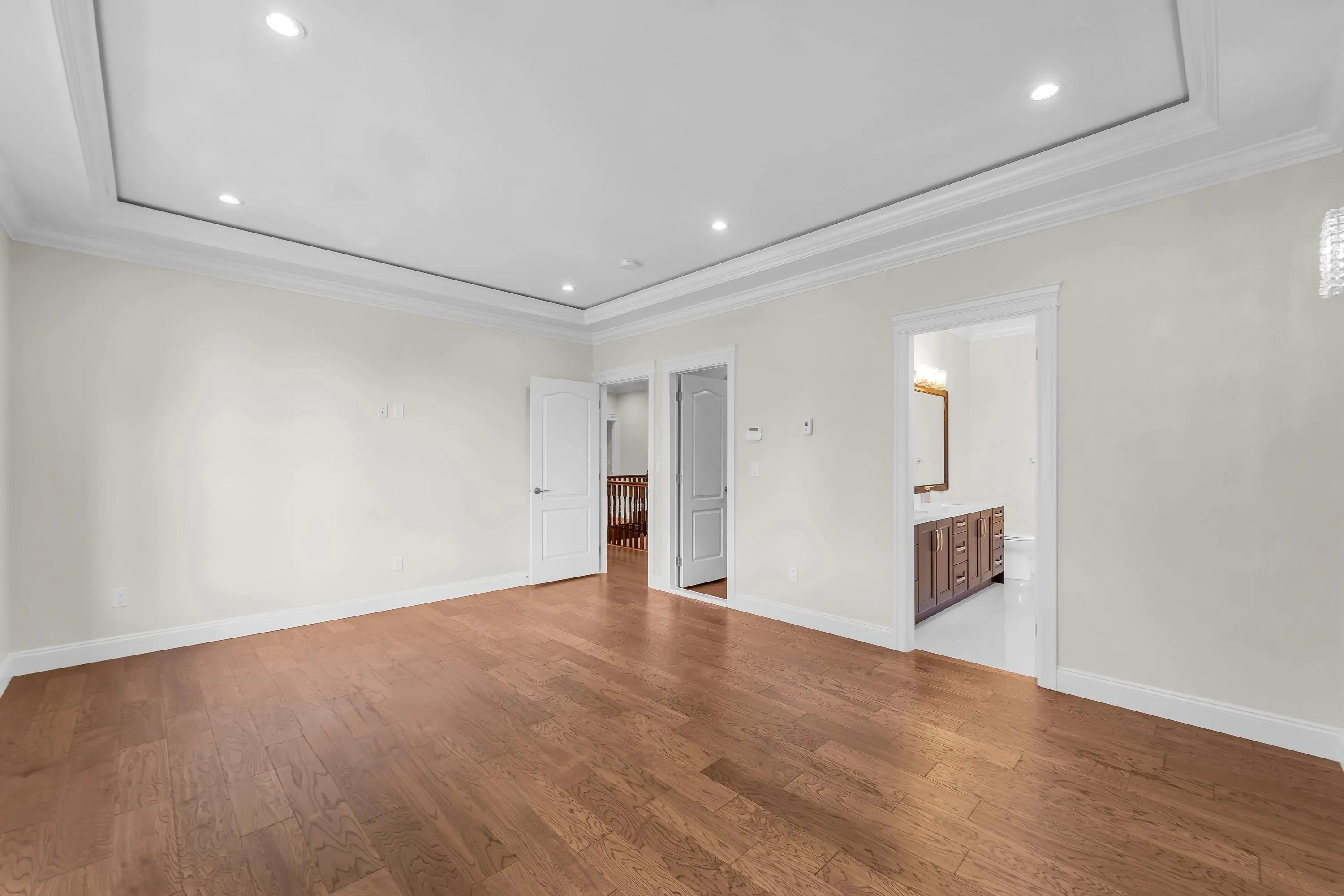 8180 Osgoode Drive