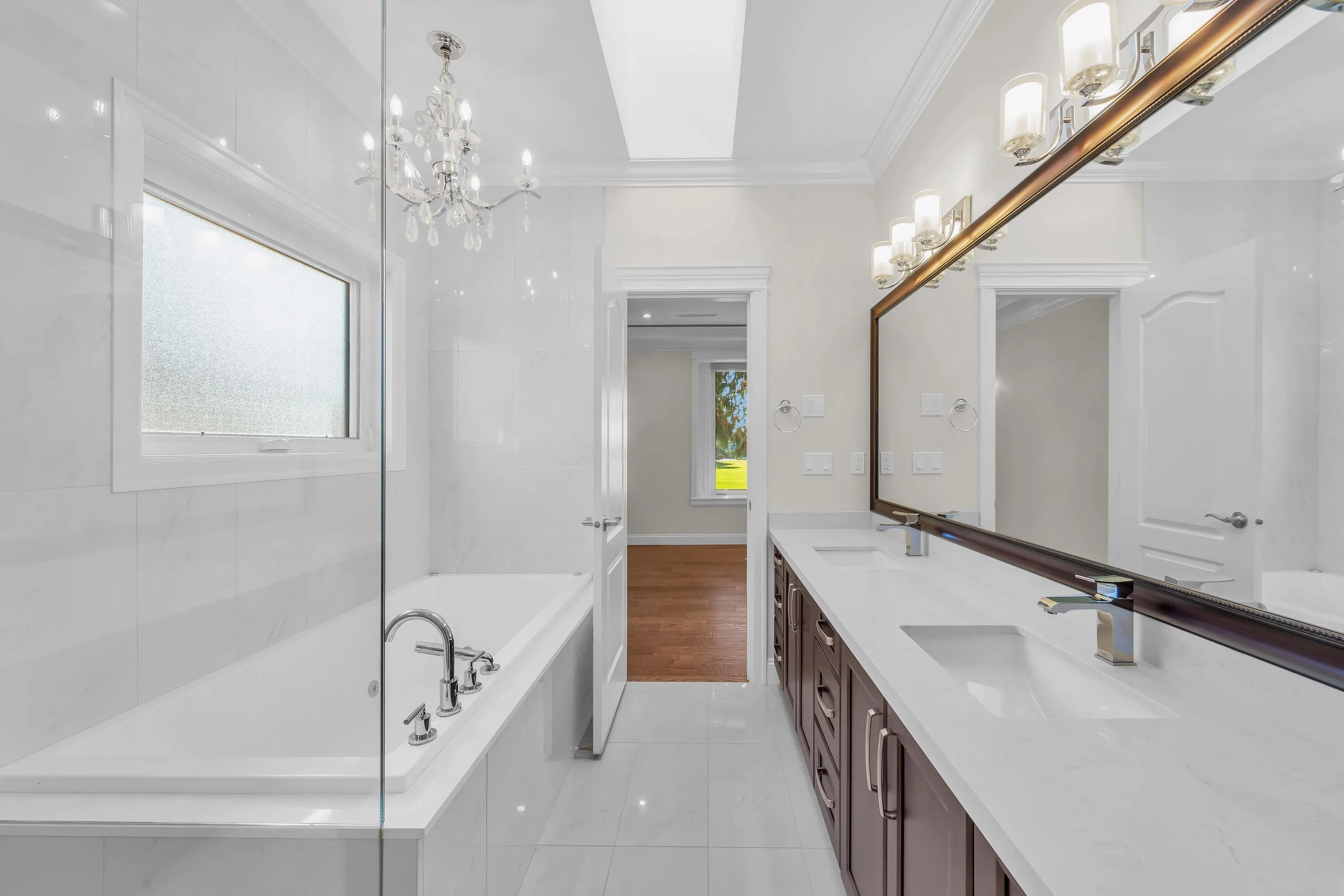 8180 Osgoode Drive