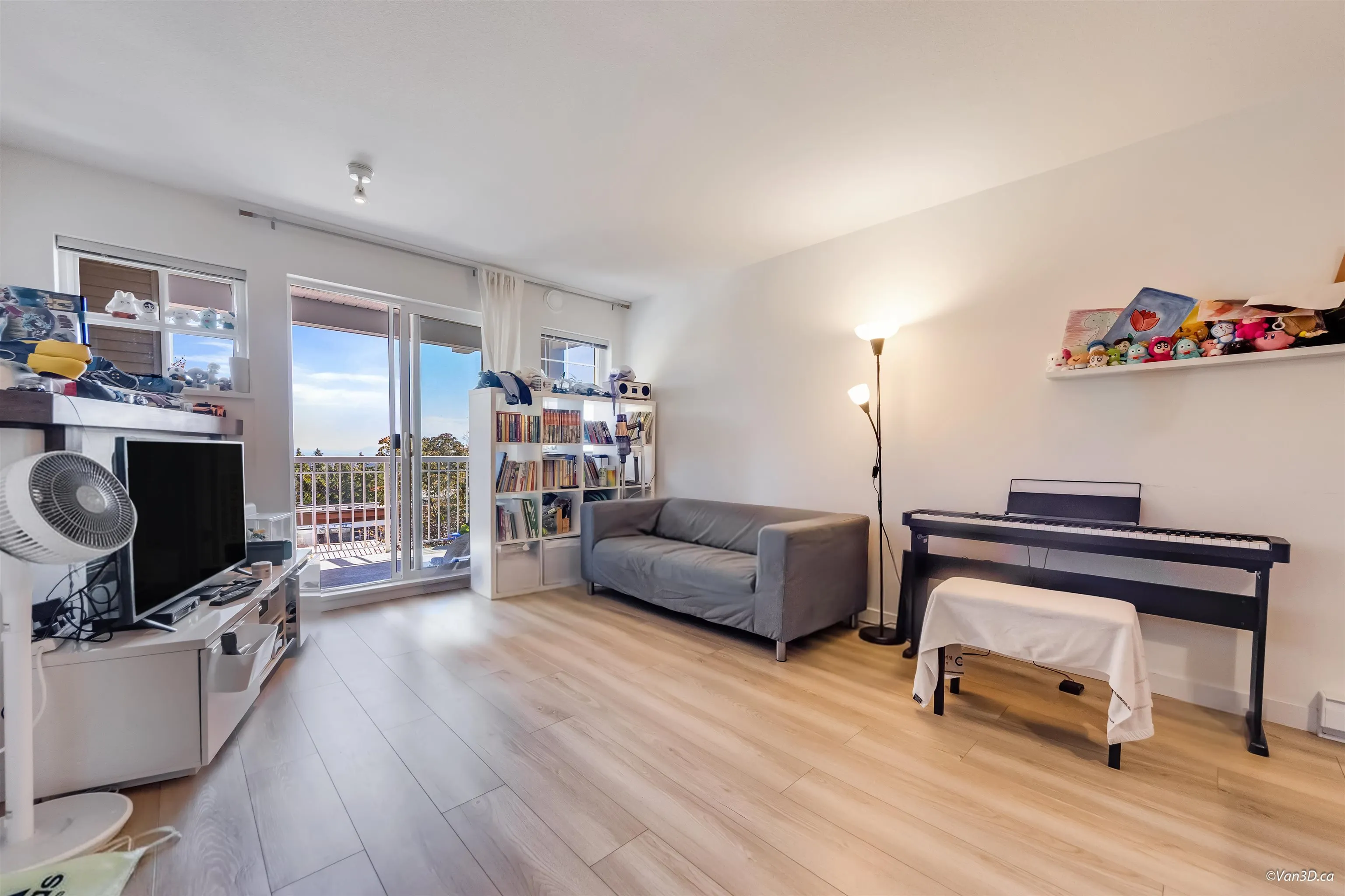 1420 Parkway Boulevard #208