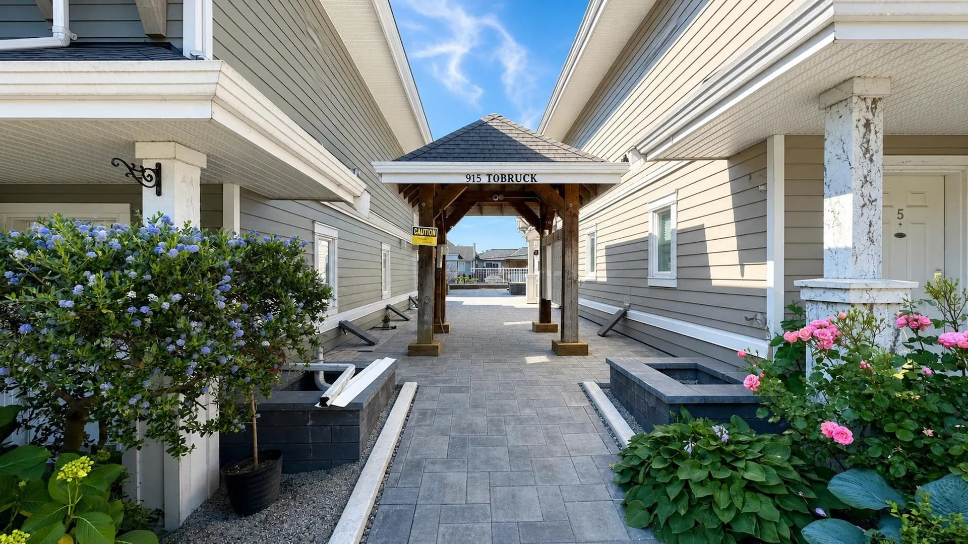 915 Tobruck Avenue #13
