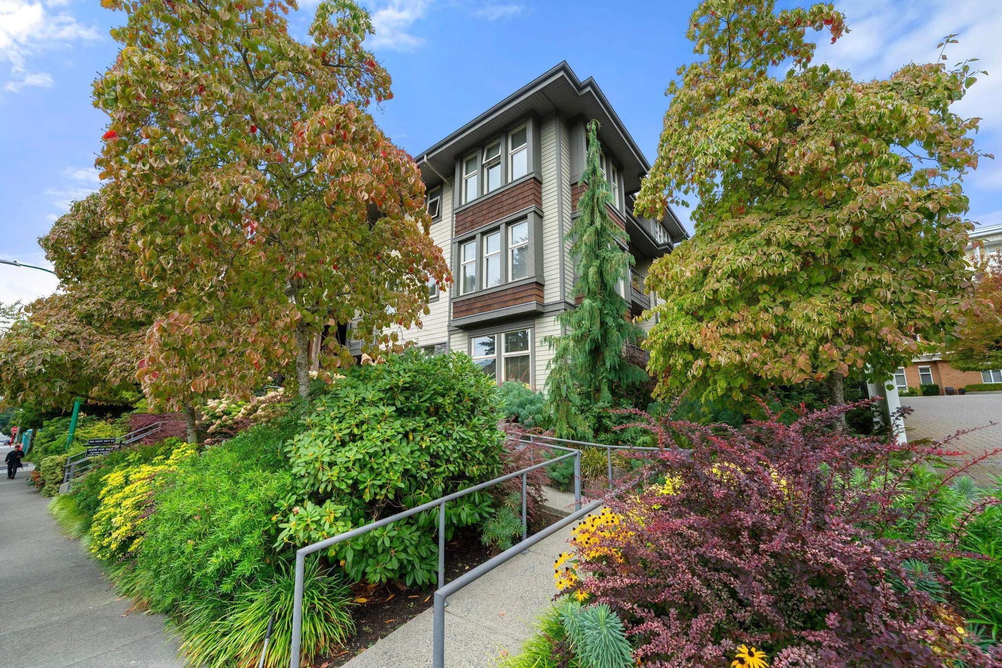 188 W 29 Street #208