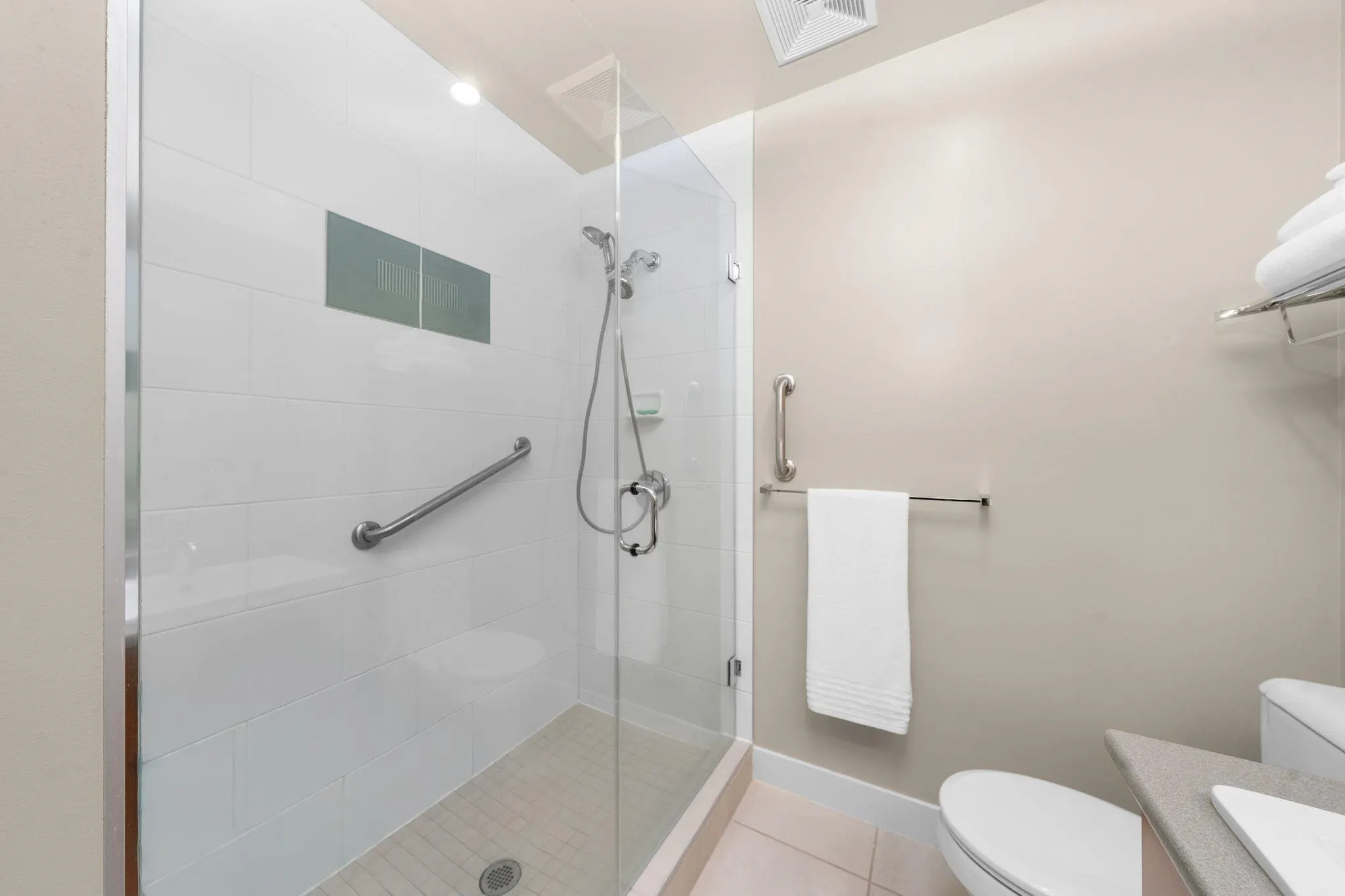 188 W 29 Street #208