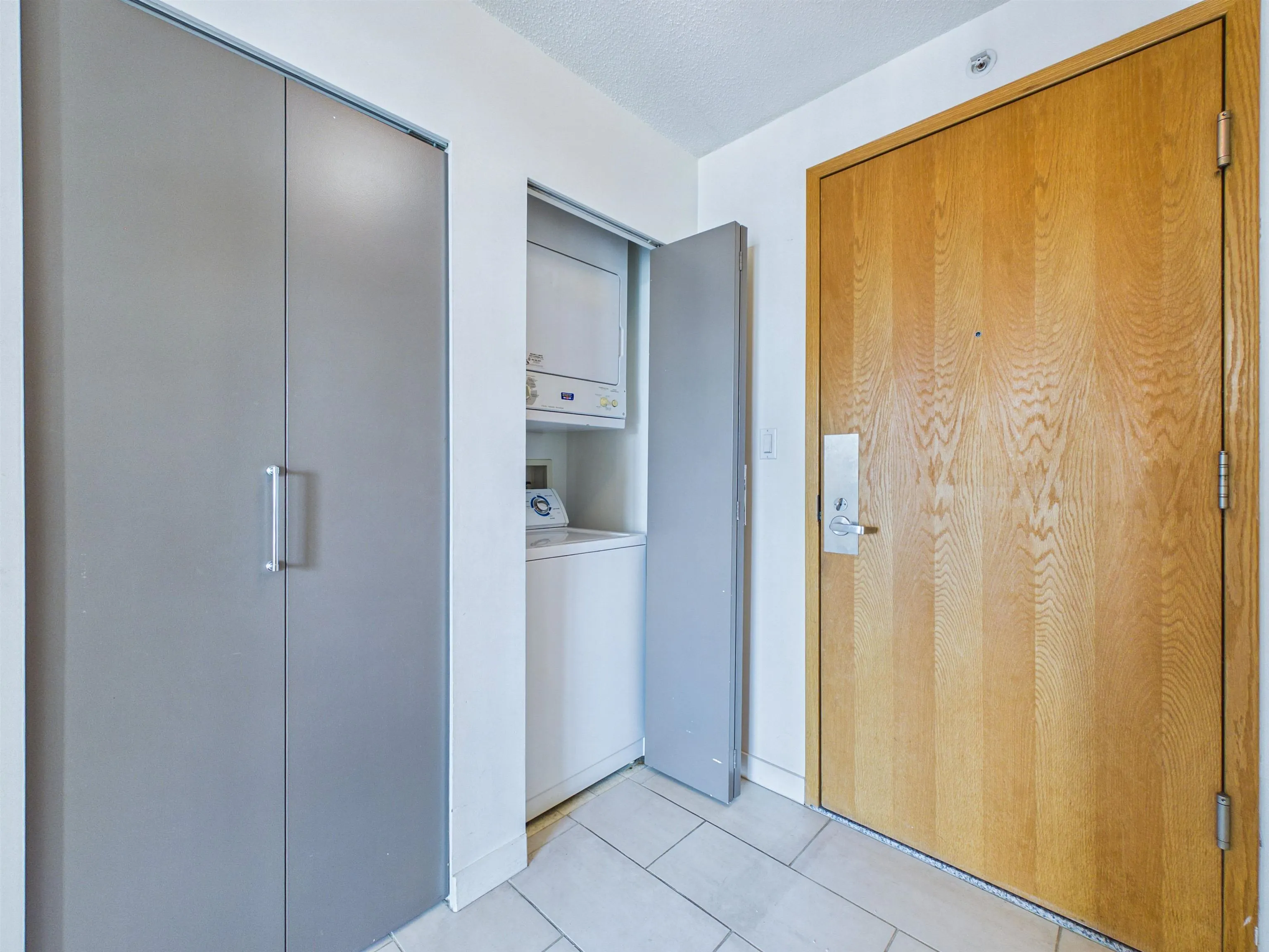 1288 W Georgia Street #1303