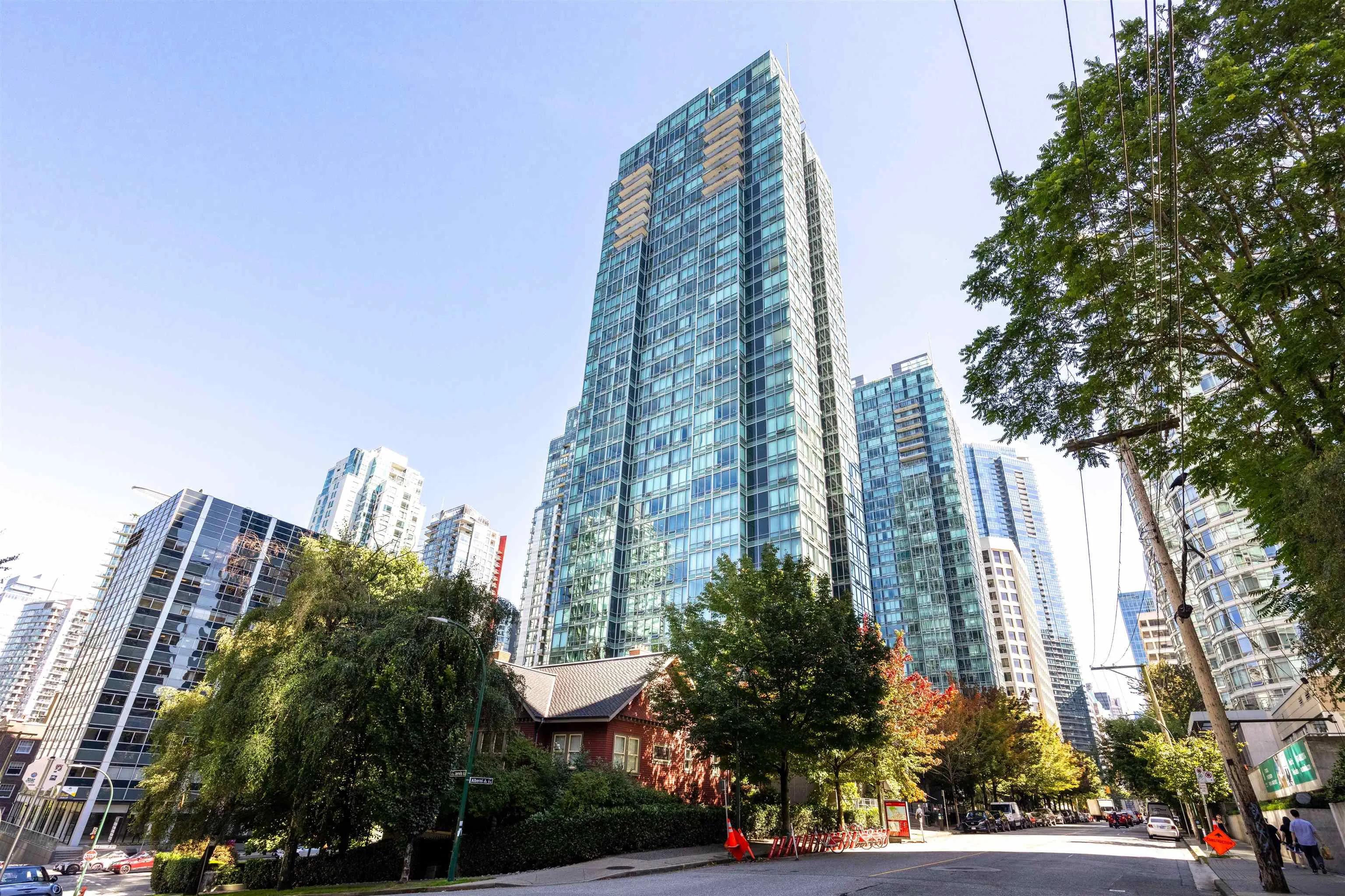1288 W Georgia Street #1303