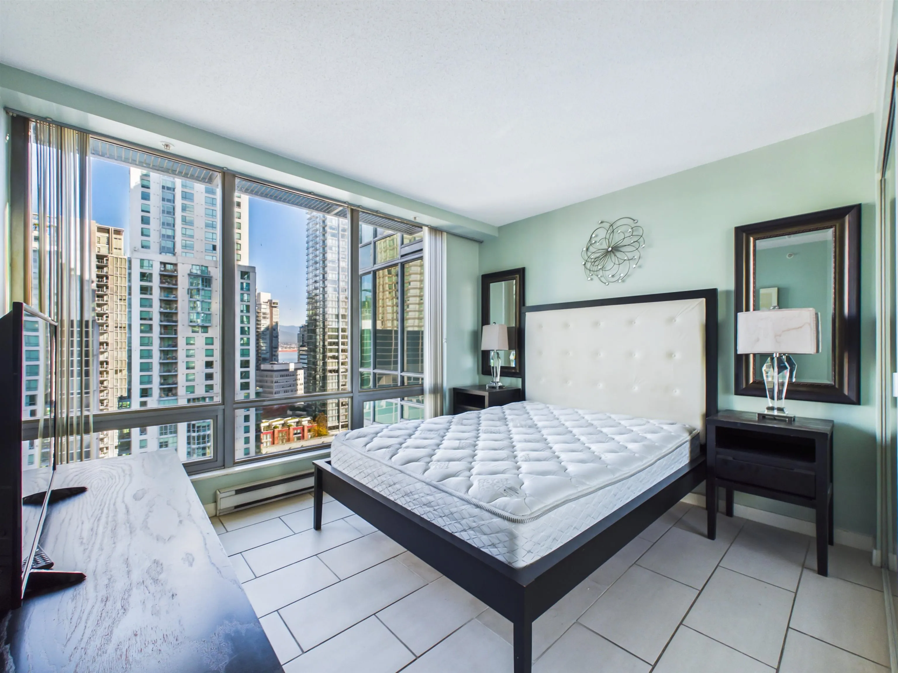 1288 W Georgia Street #1303