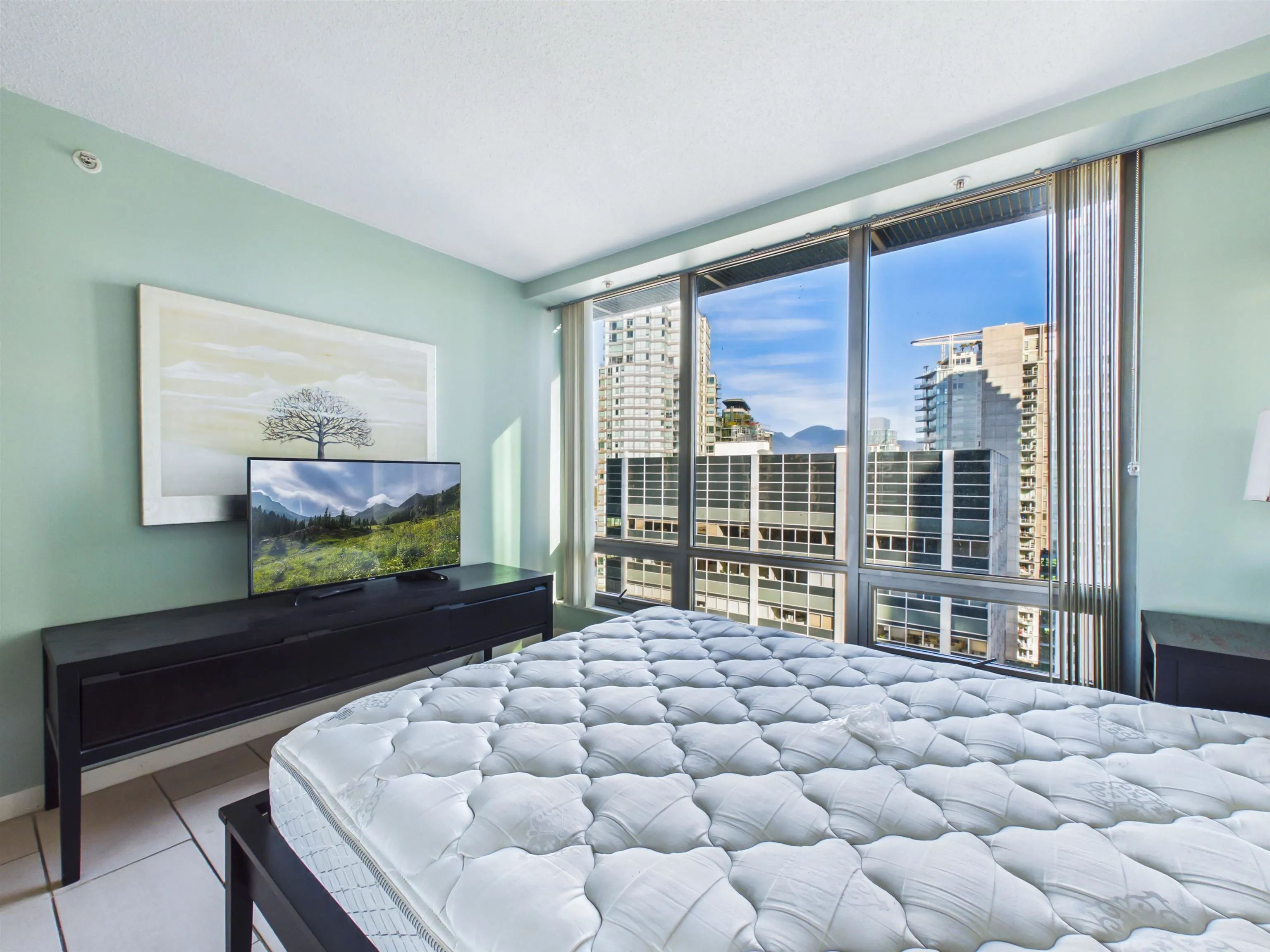 1288 W Georgia Street #1303