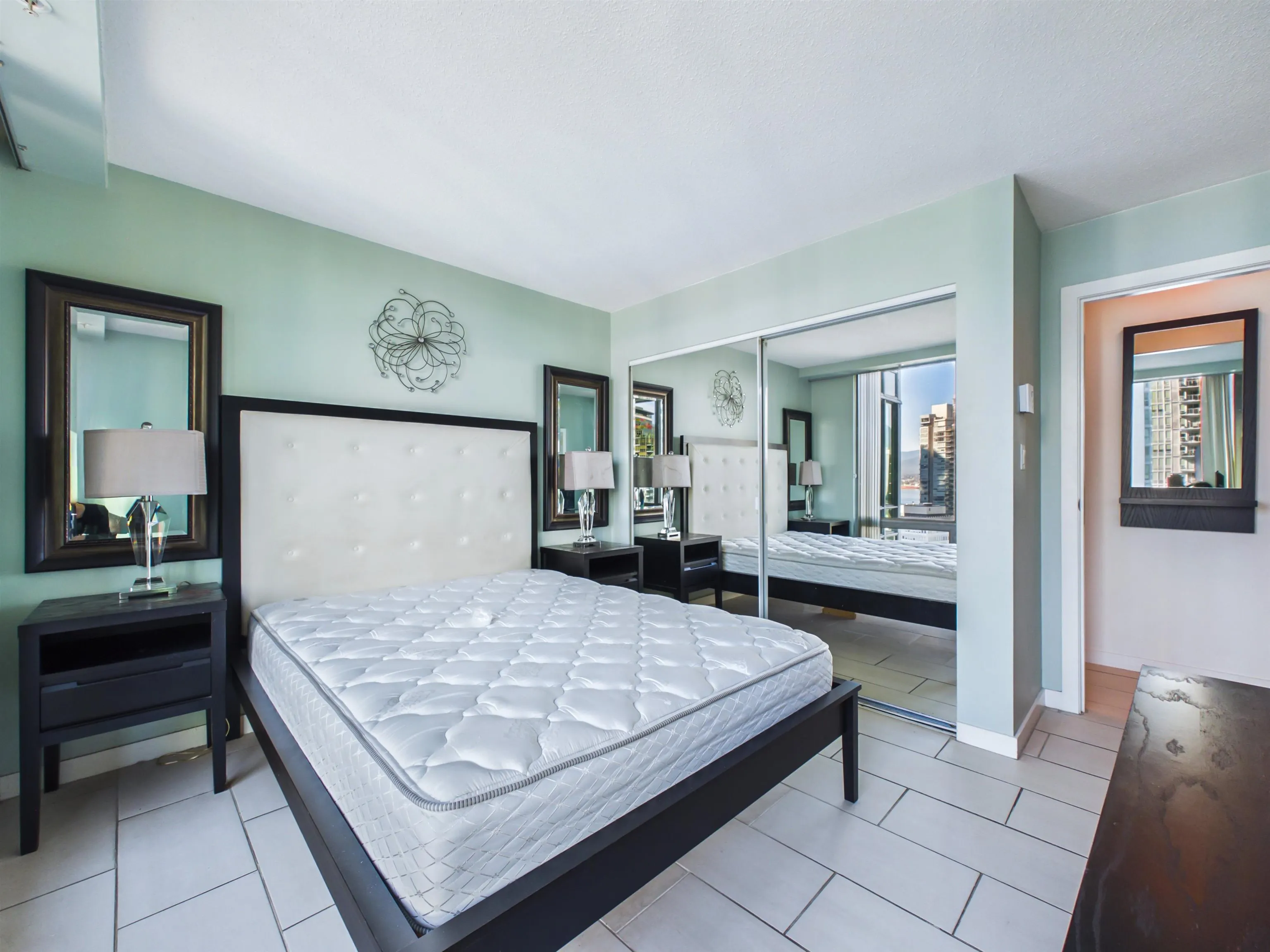 1288 W Georgia Street #1303