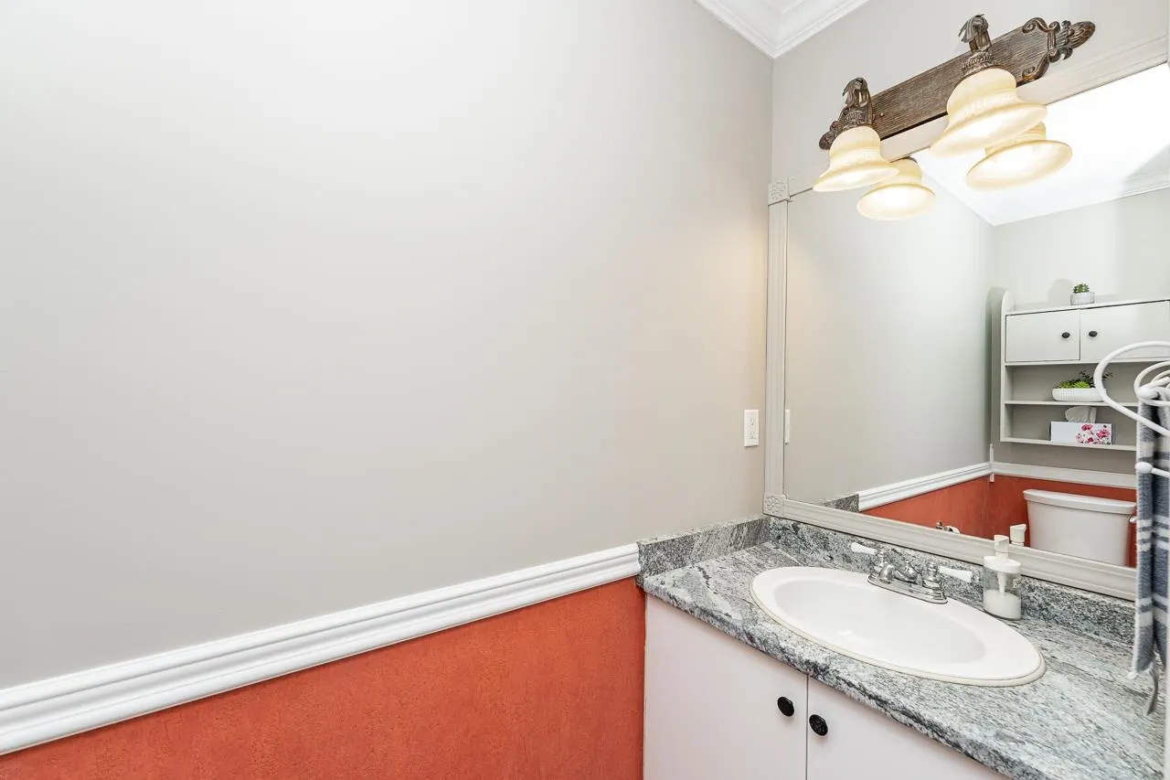 23085 118 Avenue #43