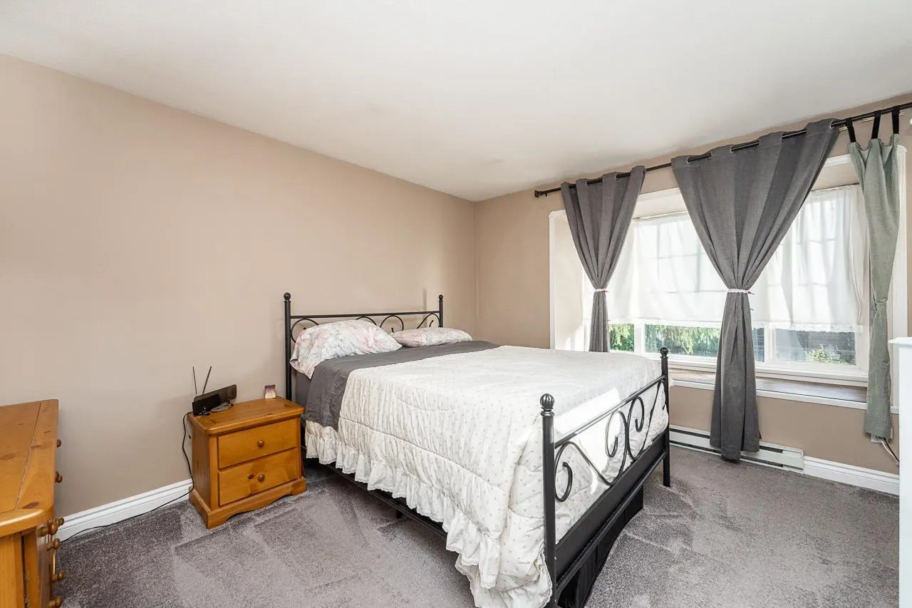 23085 118 Avenue #43