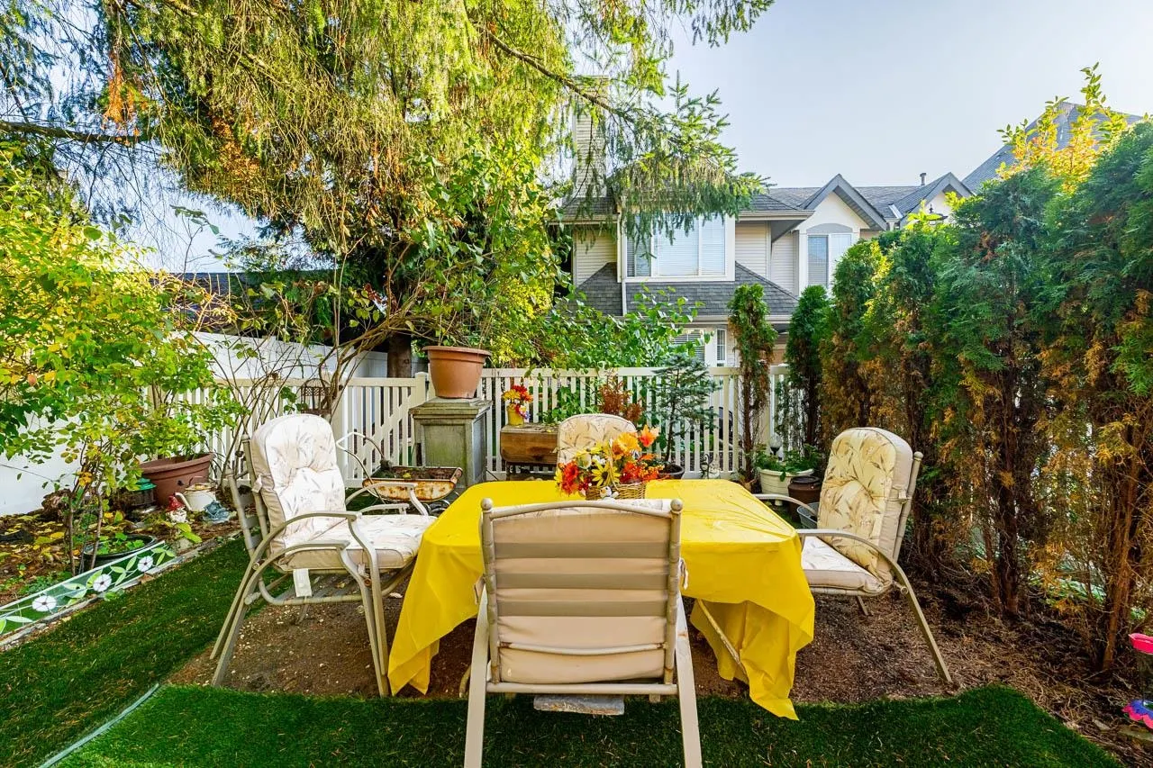 23085 118 Avenue #43