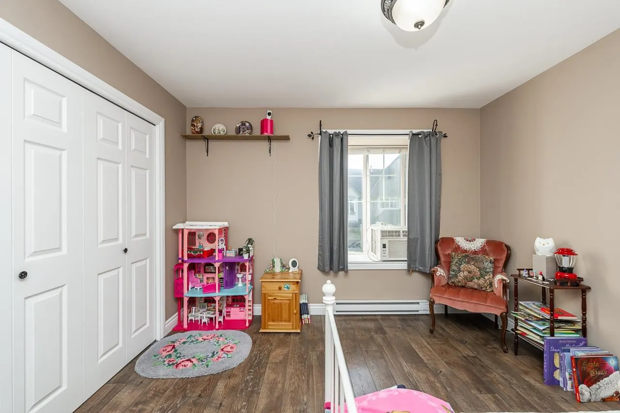 23085 118 Avenue #43
