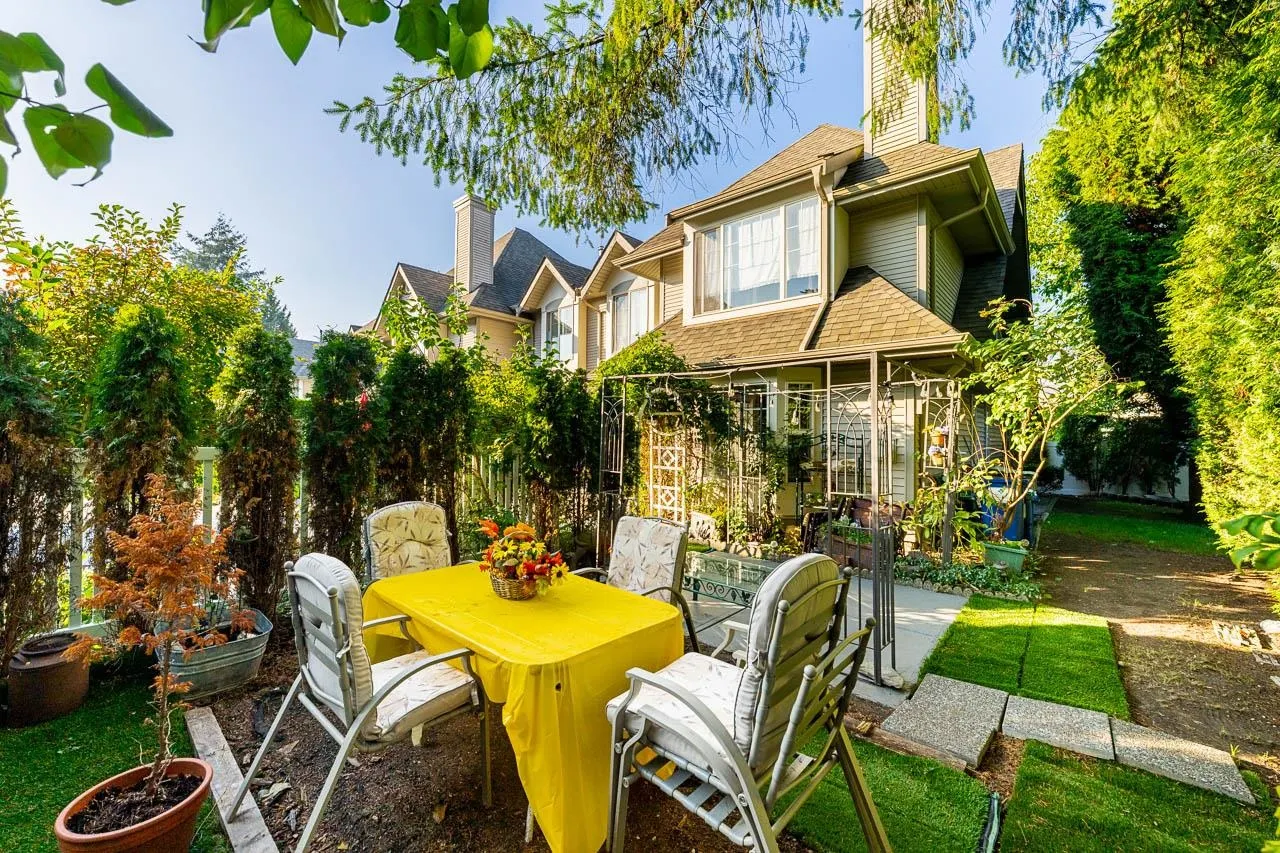 23085 118 Avenue #43