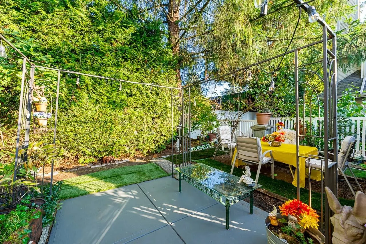 23085 118 Avenue #43