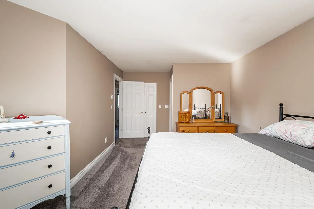 23085 118 Avenue #43