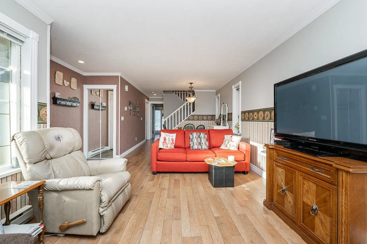 23085 118 Avenue #43