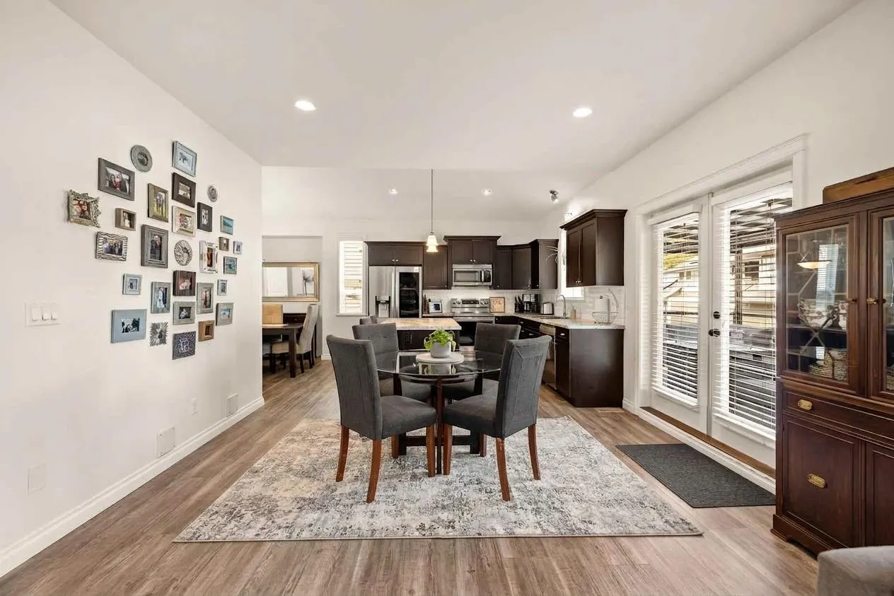 6155 Rexford Drive