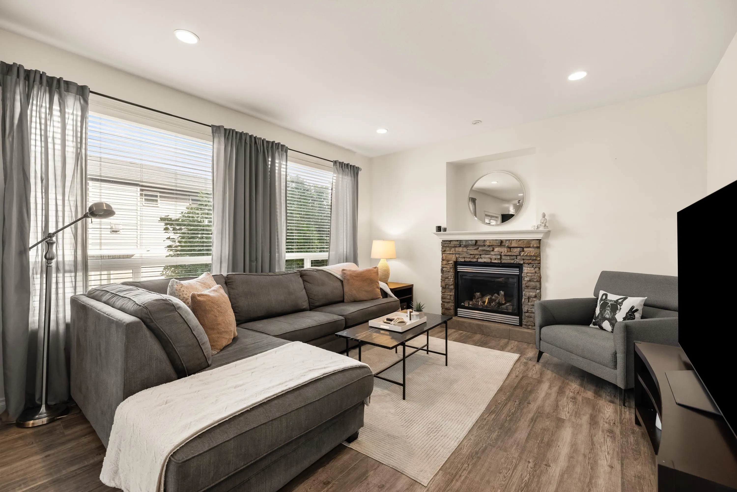 6155 Rexford Drive