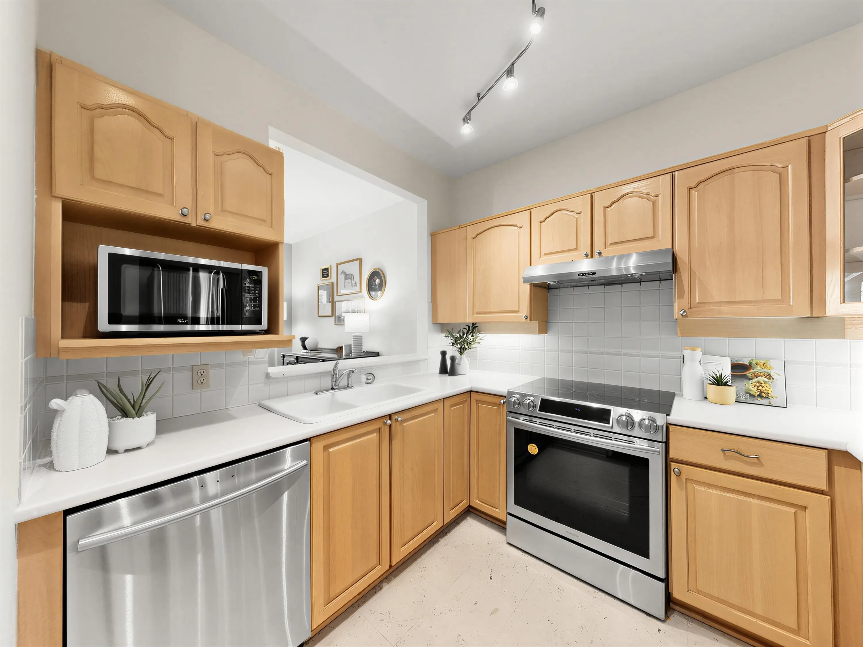 3769 W 7th Avenue #221