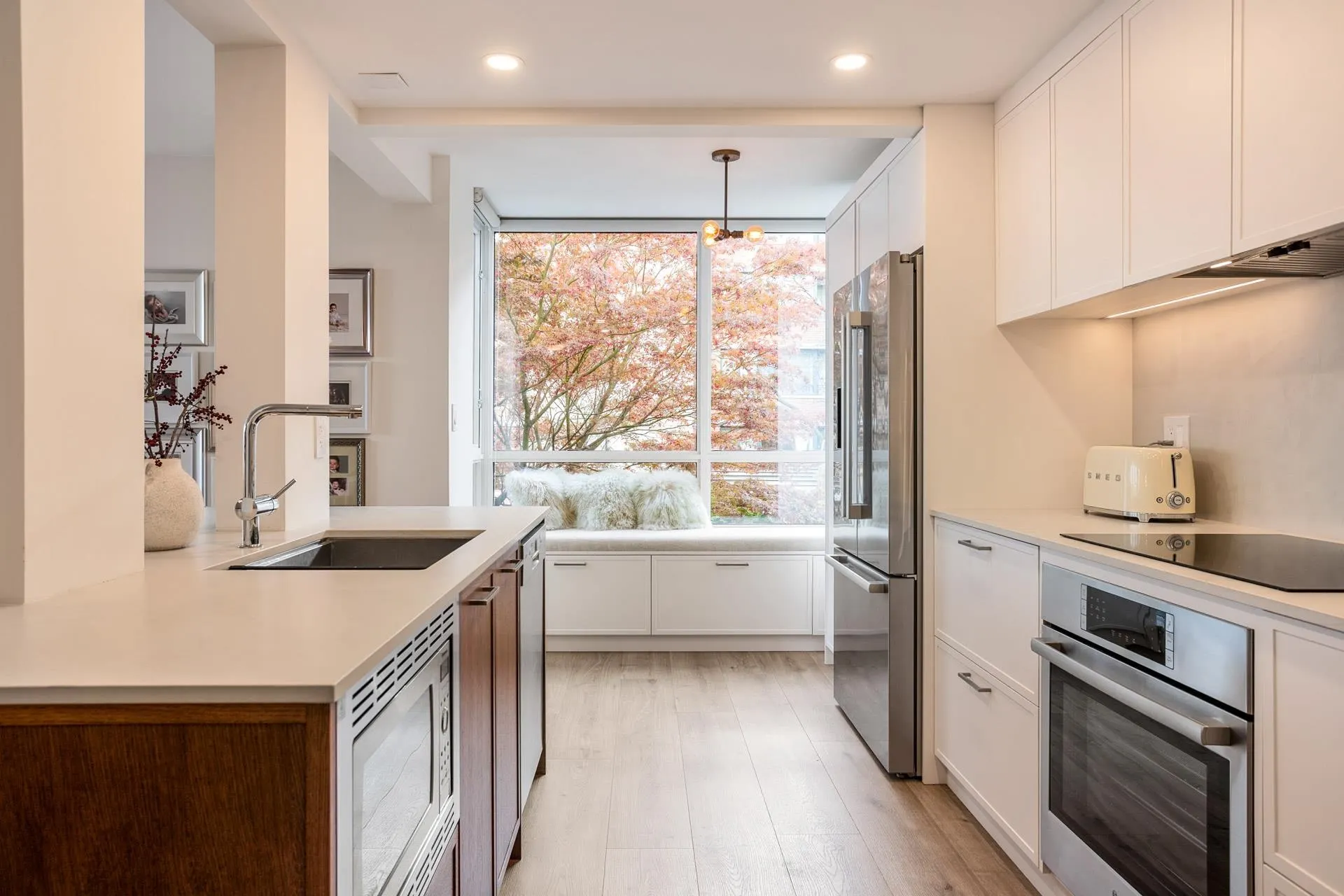 1201 Marinaside Crescent #507