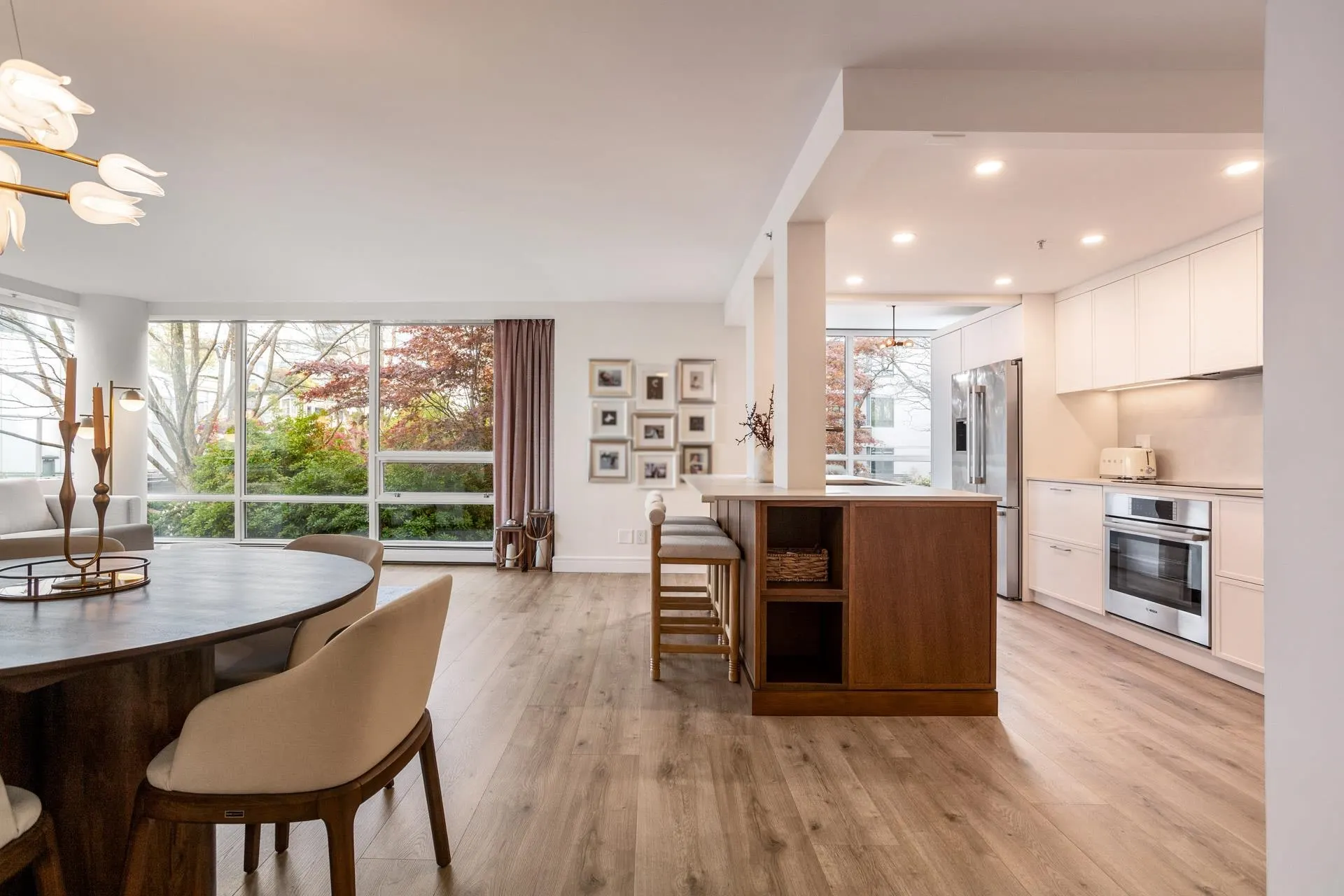 1201 Marinaside Crescent #507