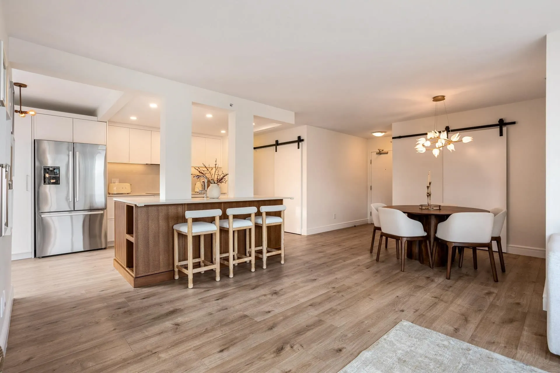 1201 Marinaside Crescent #507