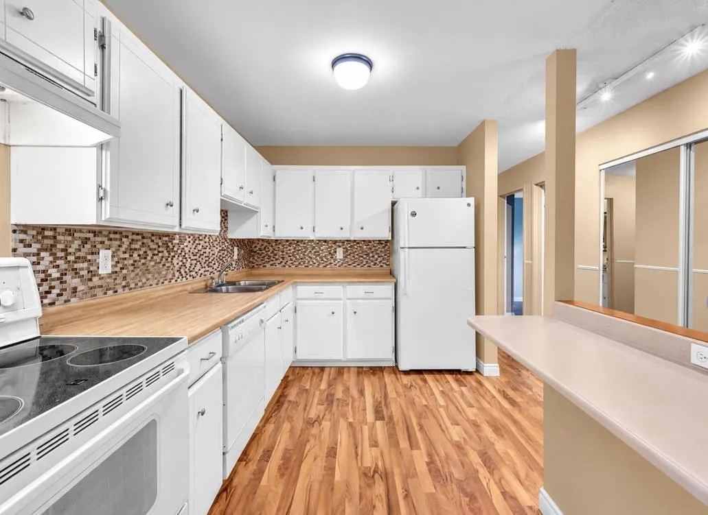 12170 222 Street #226
