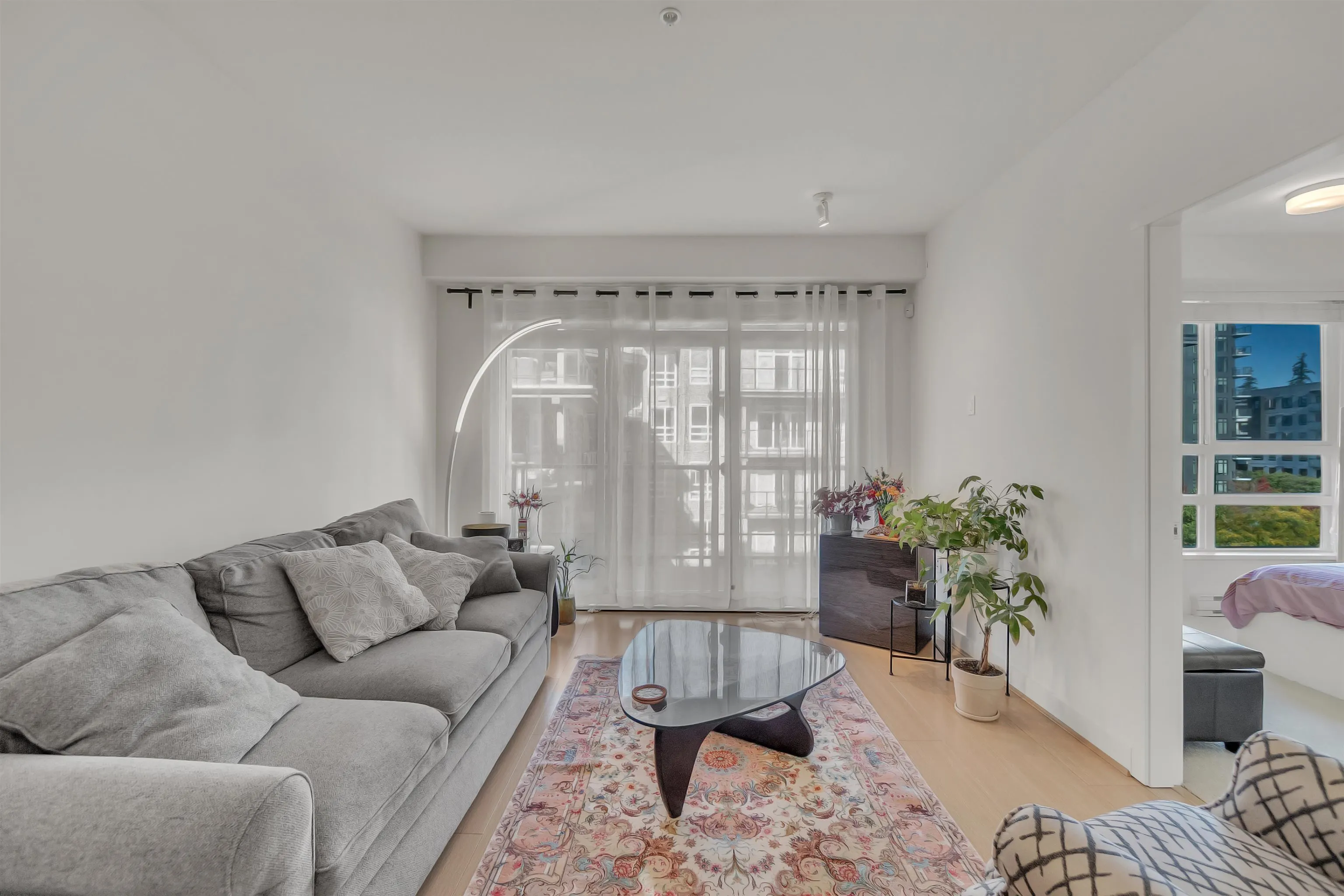 6033 Gray Avenue #609