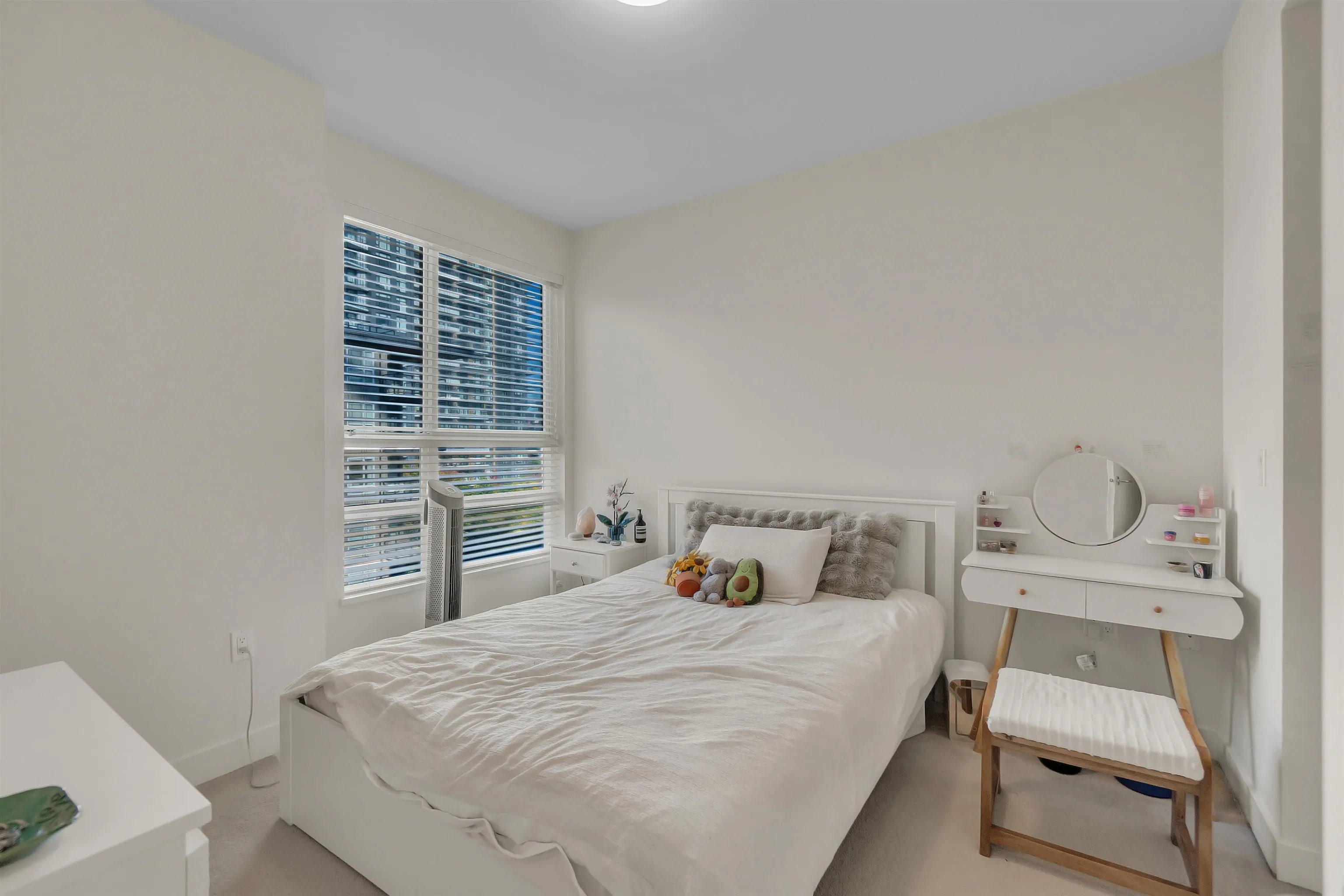 6033 Gray Avenue #609