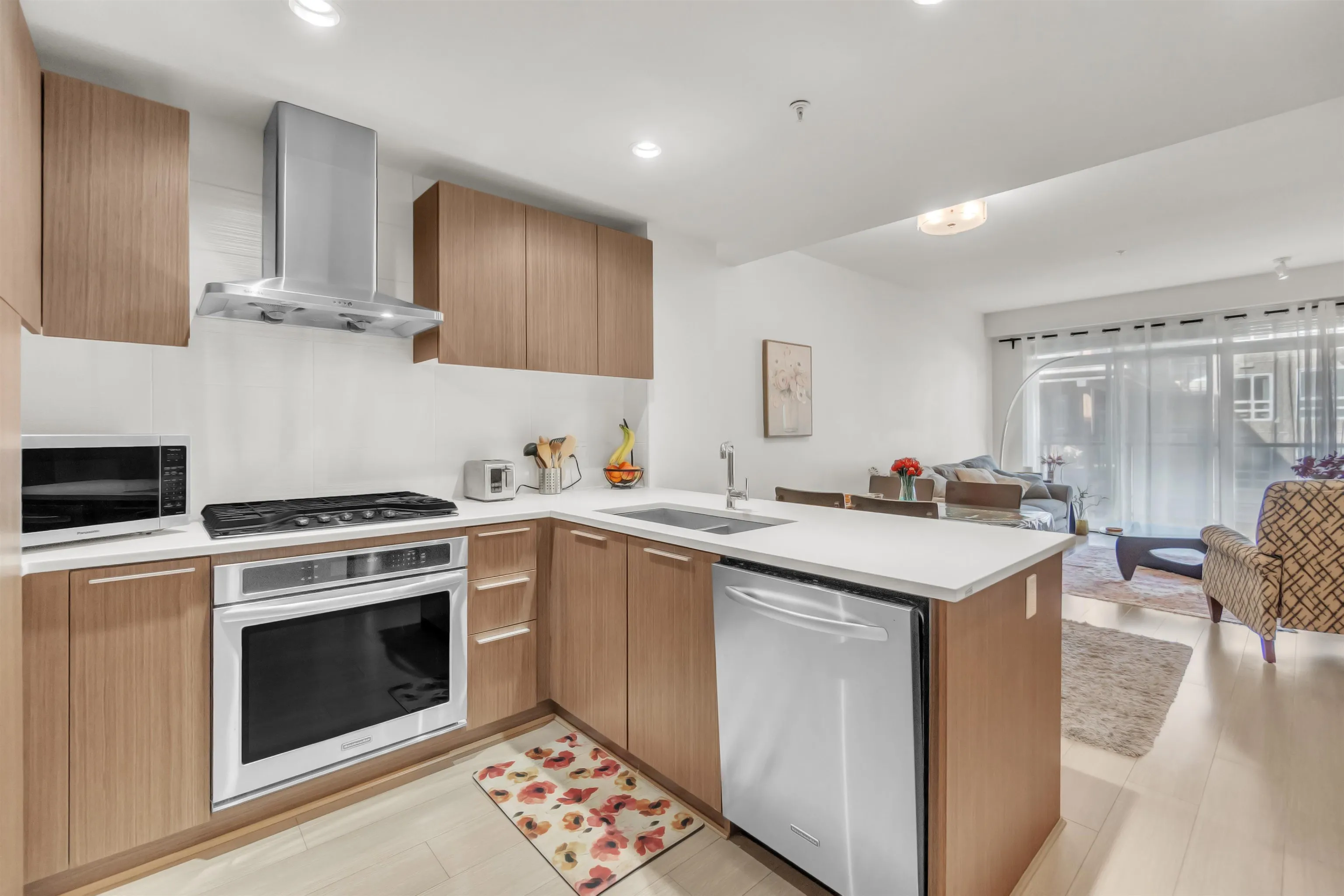 6033 Gray Avenue #609